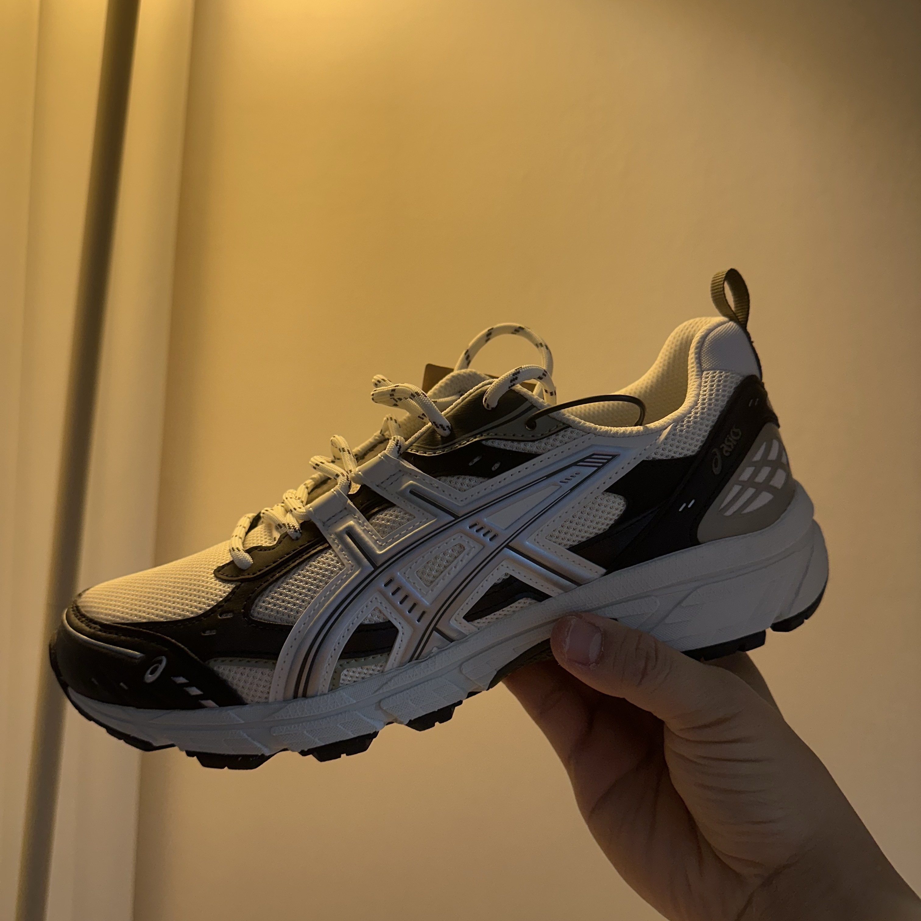 Asics Gel-Nunobiki Cream Dark Olive 착용 스타일 - 1