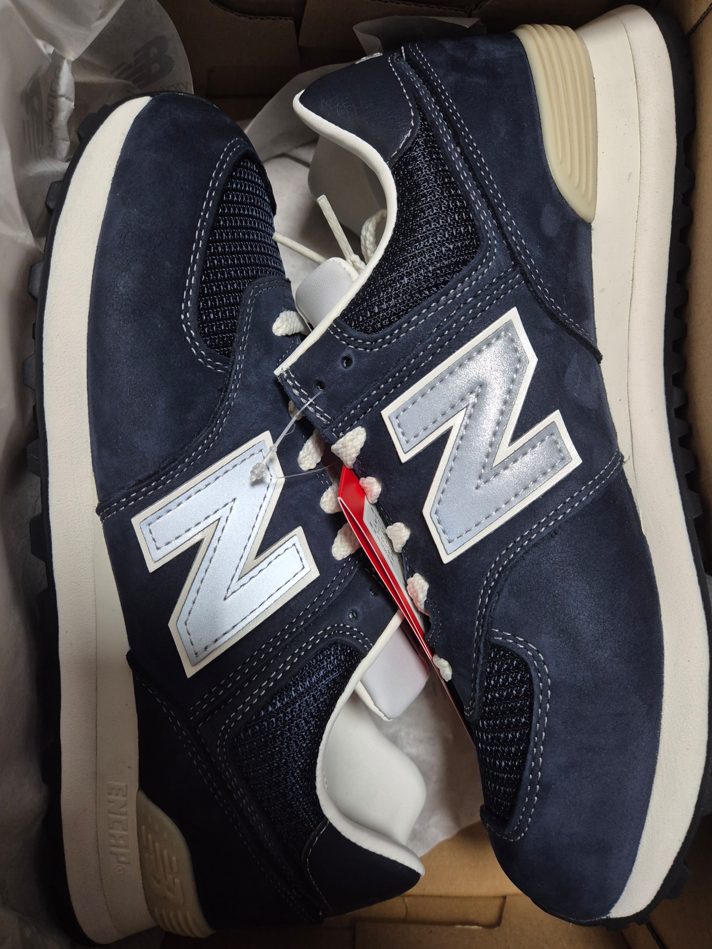 New Balance x Pottery 574 Premium Hard Navy 착용 스타일