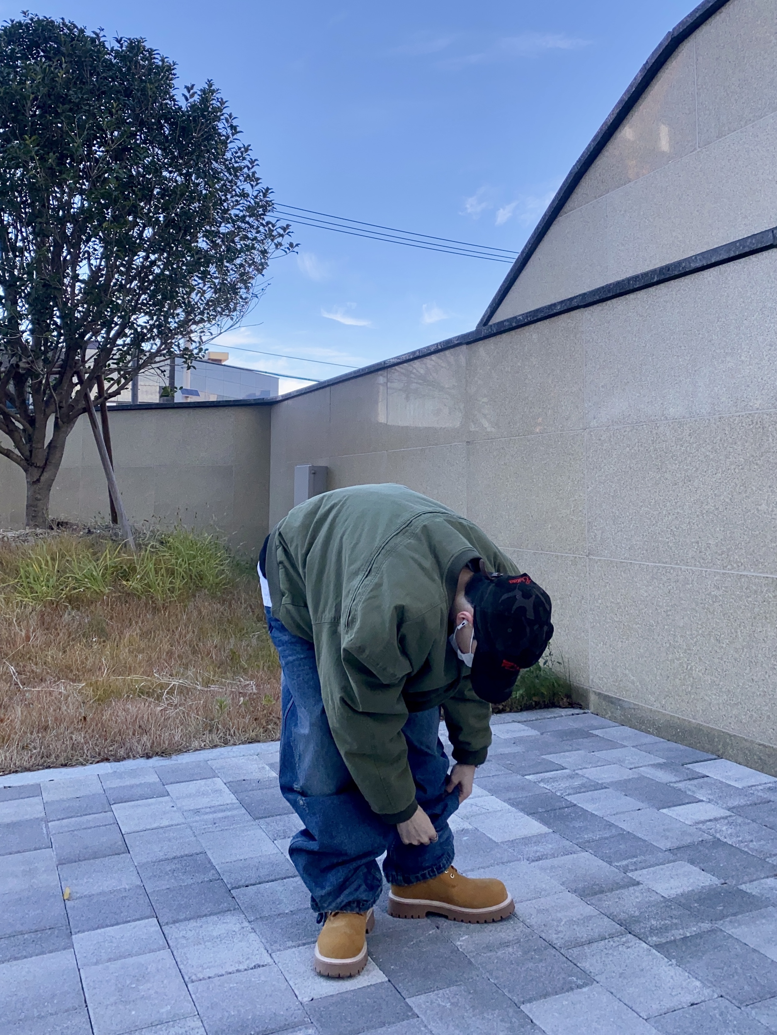 Nonnod Sulfur Dye Serge Bomber Jacket Vintage Khaki, Nonnod Double pocket Japanese Denim Mid Blue 착용 스타일 - 4