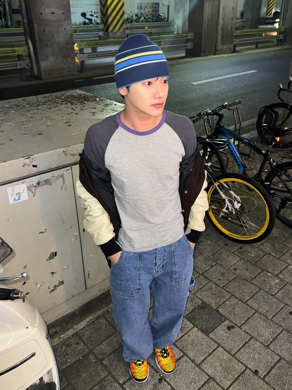SPORT CHAMBER SC Stripe Beanie Navy, SPORT CHAMBER SC 90's Carpenter Denim Pants Blue 착용 스타일 - 2