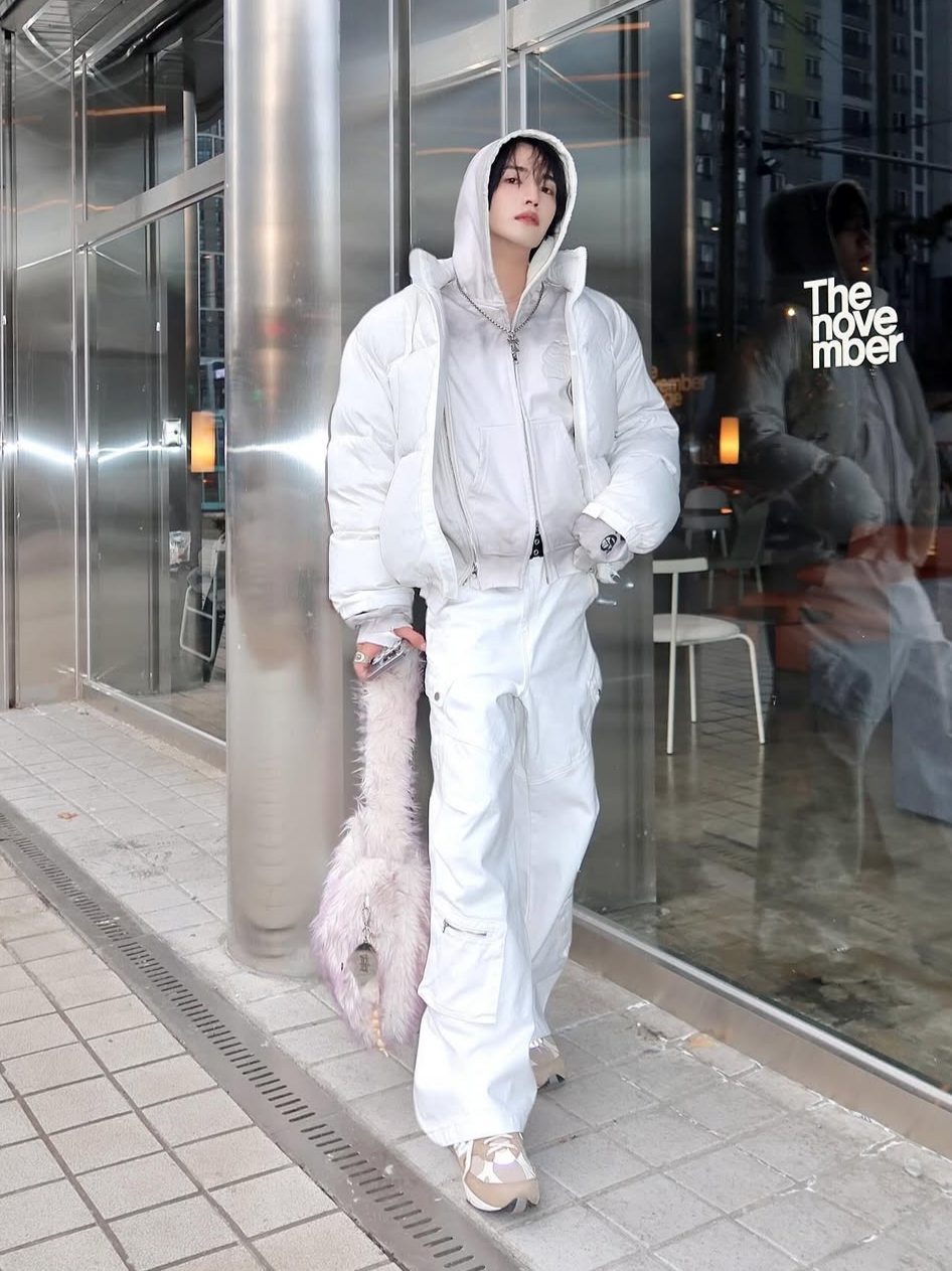 TONY HAWK Torrey Pines High Neck Down Short Puffer Ivory 착용 스타일 - 1