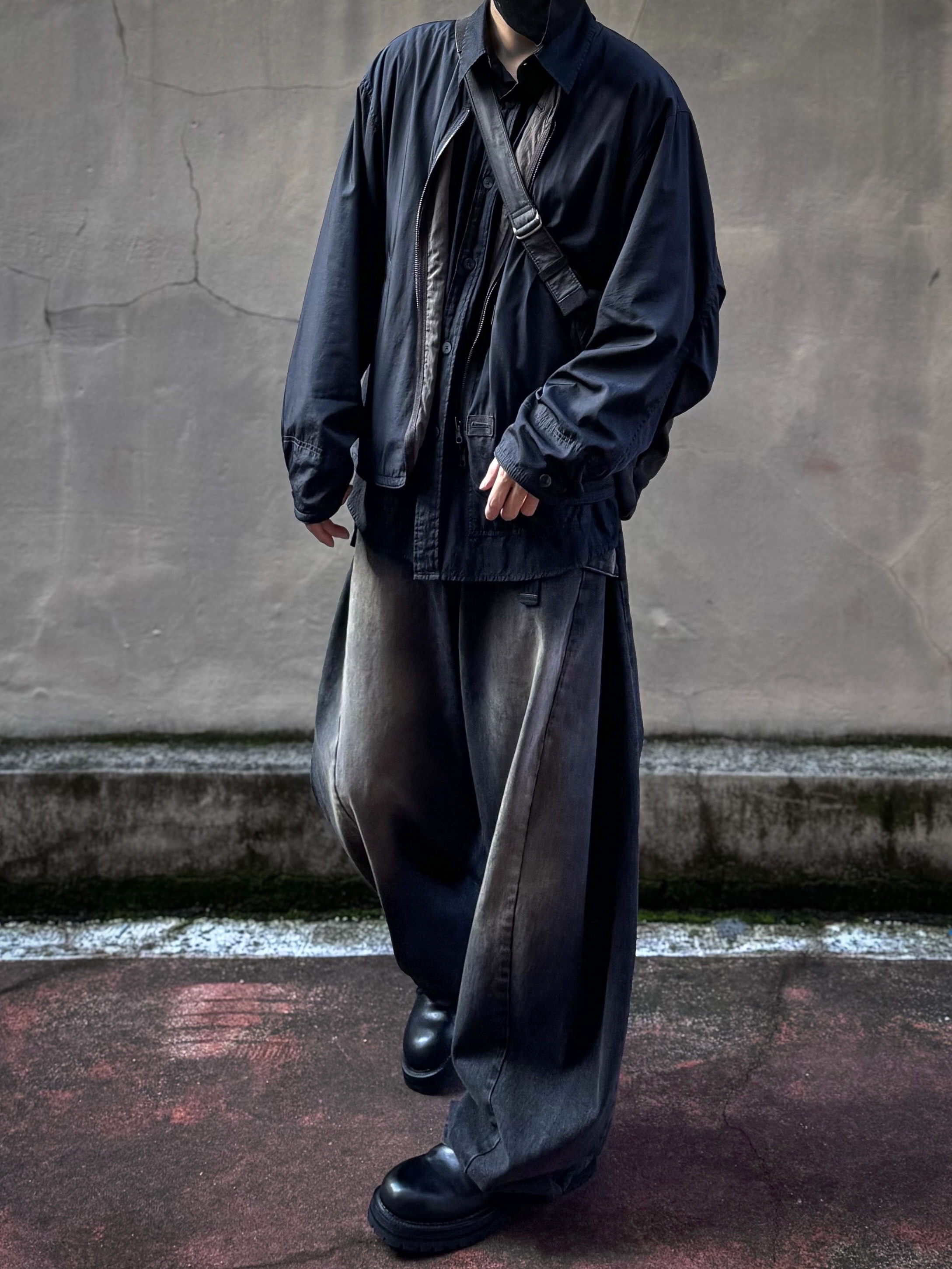 Hatchingroom Reversible Lining Jacket Black Charcoal 착용 스타일 - 2