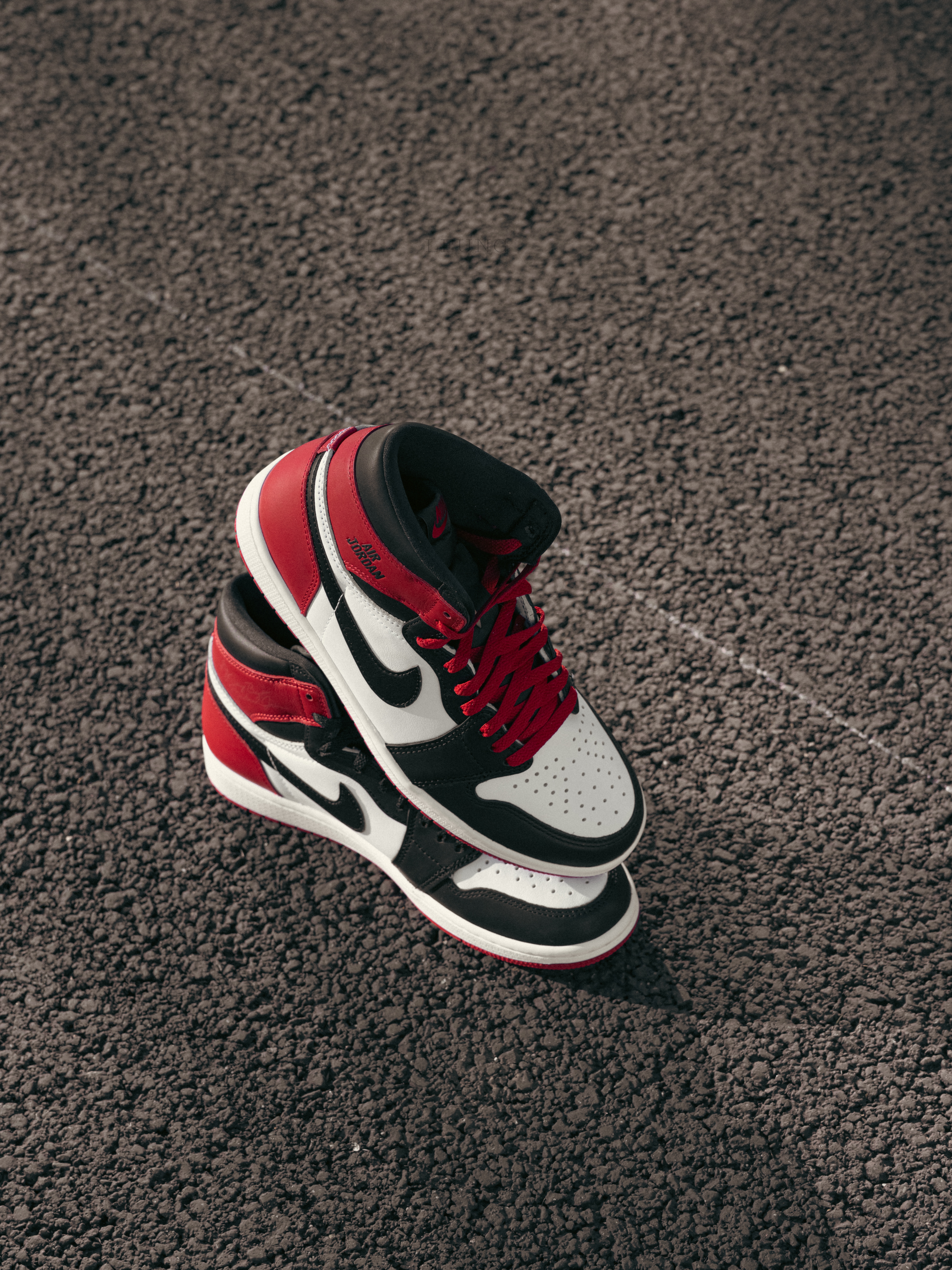 Jordan 1 Retro High OG Black Toe 착용 스타일 - 3