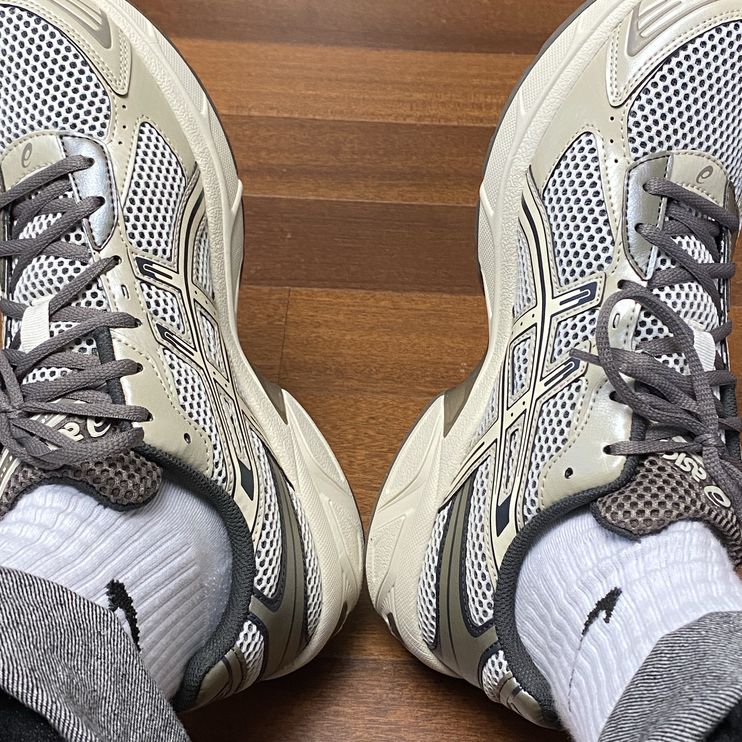 Asics Gel-1130 Birch Dark Taupe - Korea Exclusive 착용 스타일