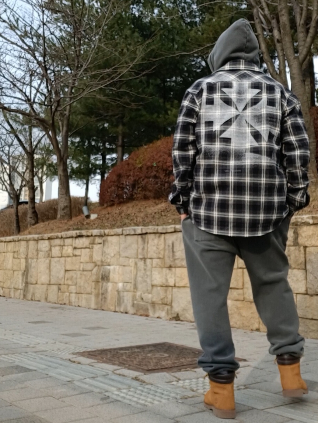 Timberland 6 Inch Laceup Basic Boots Wheat Brown - Wide, Off-White Stencil Flannel Check Shirt Black 착용 스타일