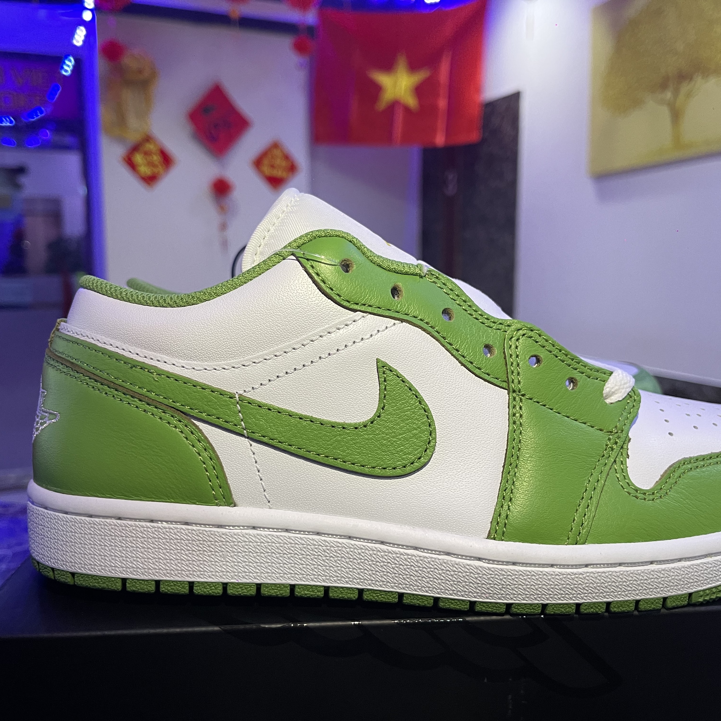 Jordan 1 Low SE White Chlorophyll 착용 스타일 - 1