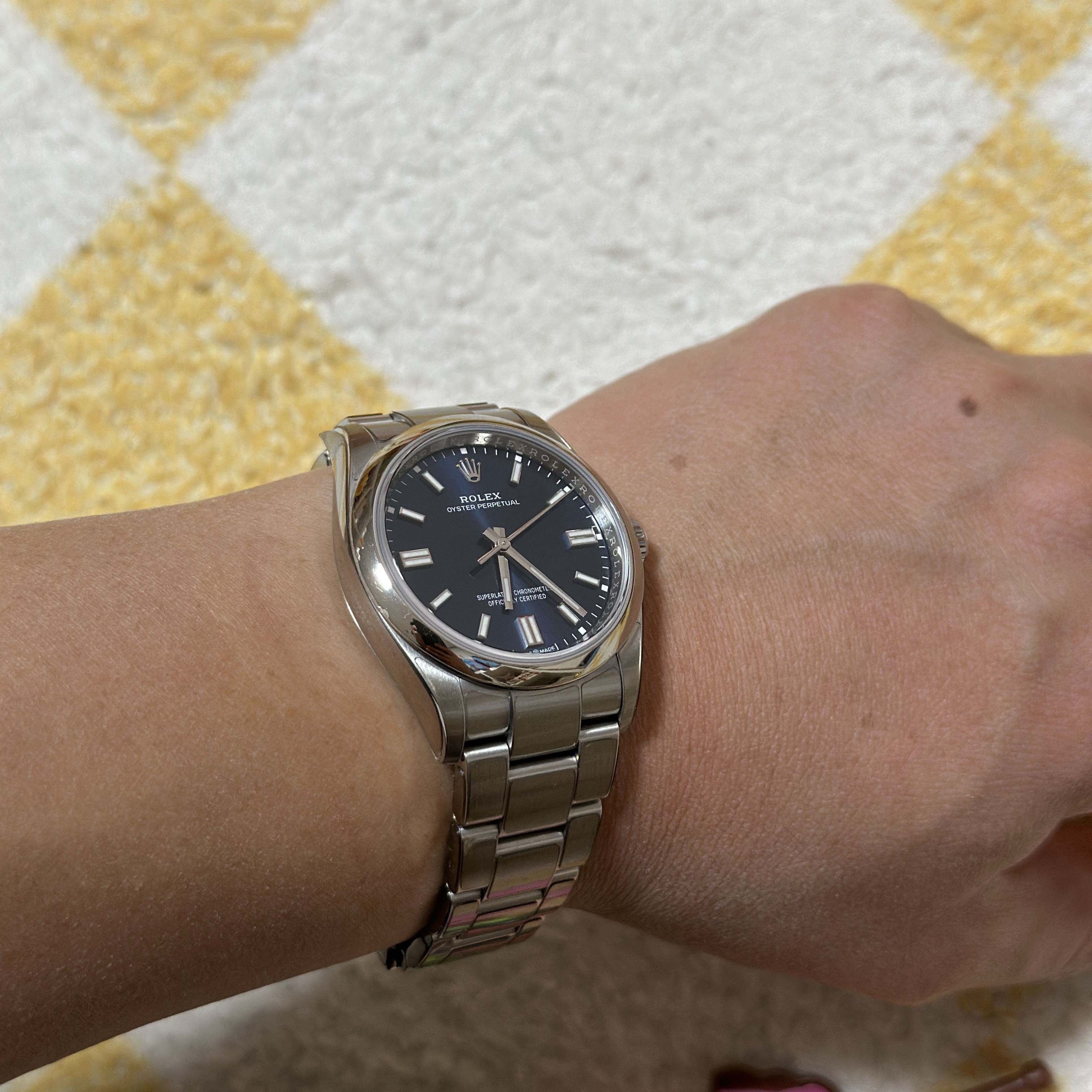 Rolex Oyster Perpetual 36mm 126000 Bright blue Oyster 착용 스타일