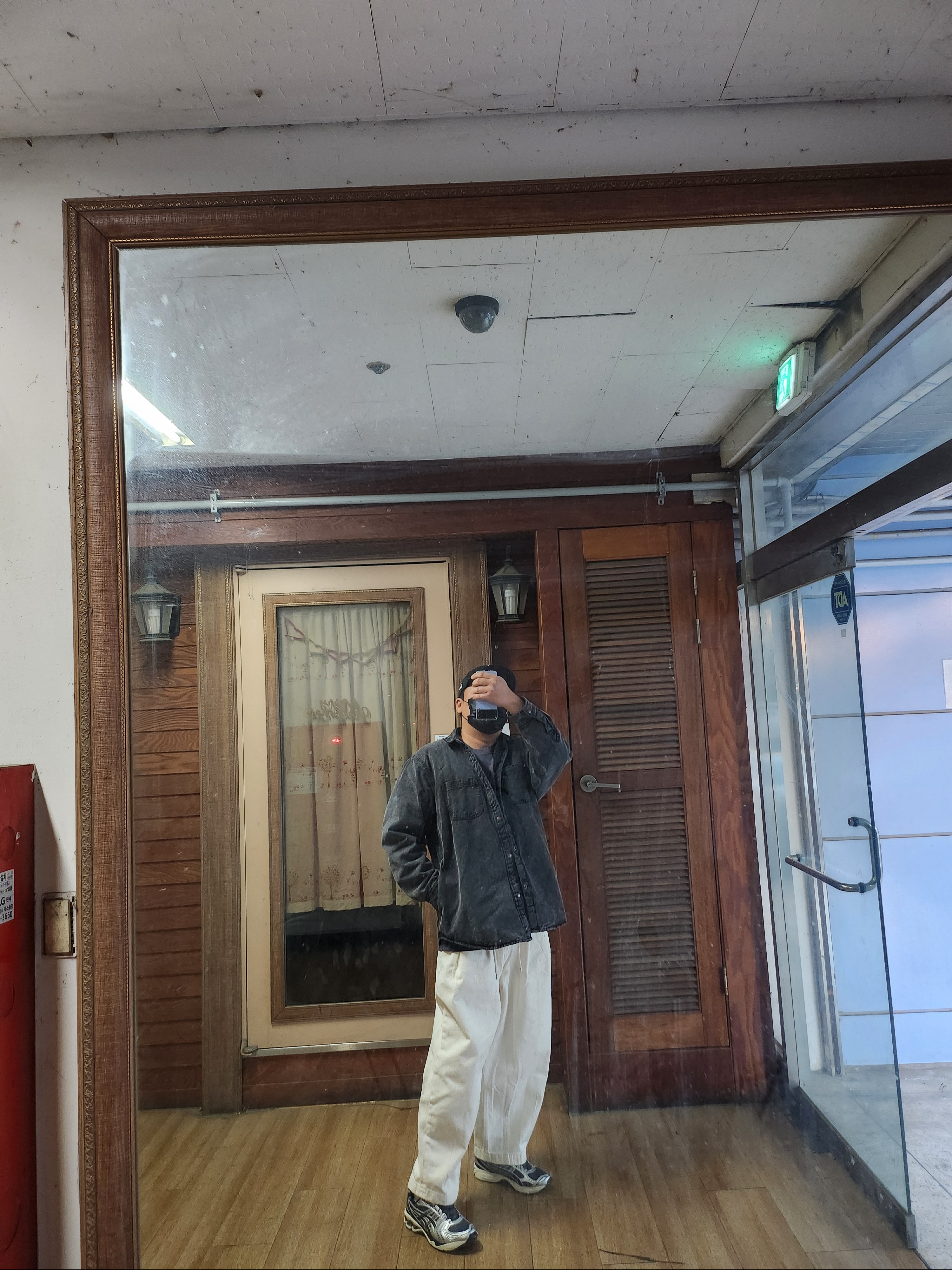 Supreme Faux Shearling Lined Work Shirt Black Denim - 24FW, Asics Unlimited Gel-Kayano 14 Carrier Grey Black 착용 스타일