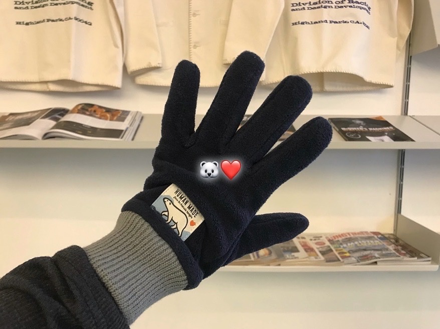 Human Made Fleece Gloves Navy 착용 스타일