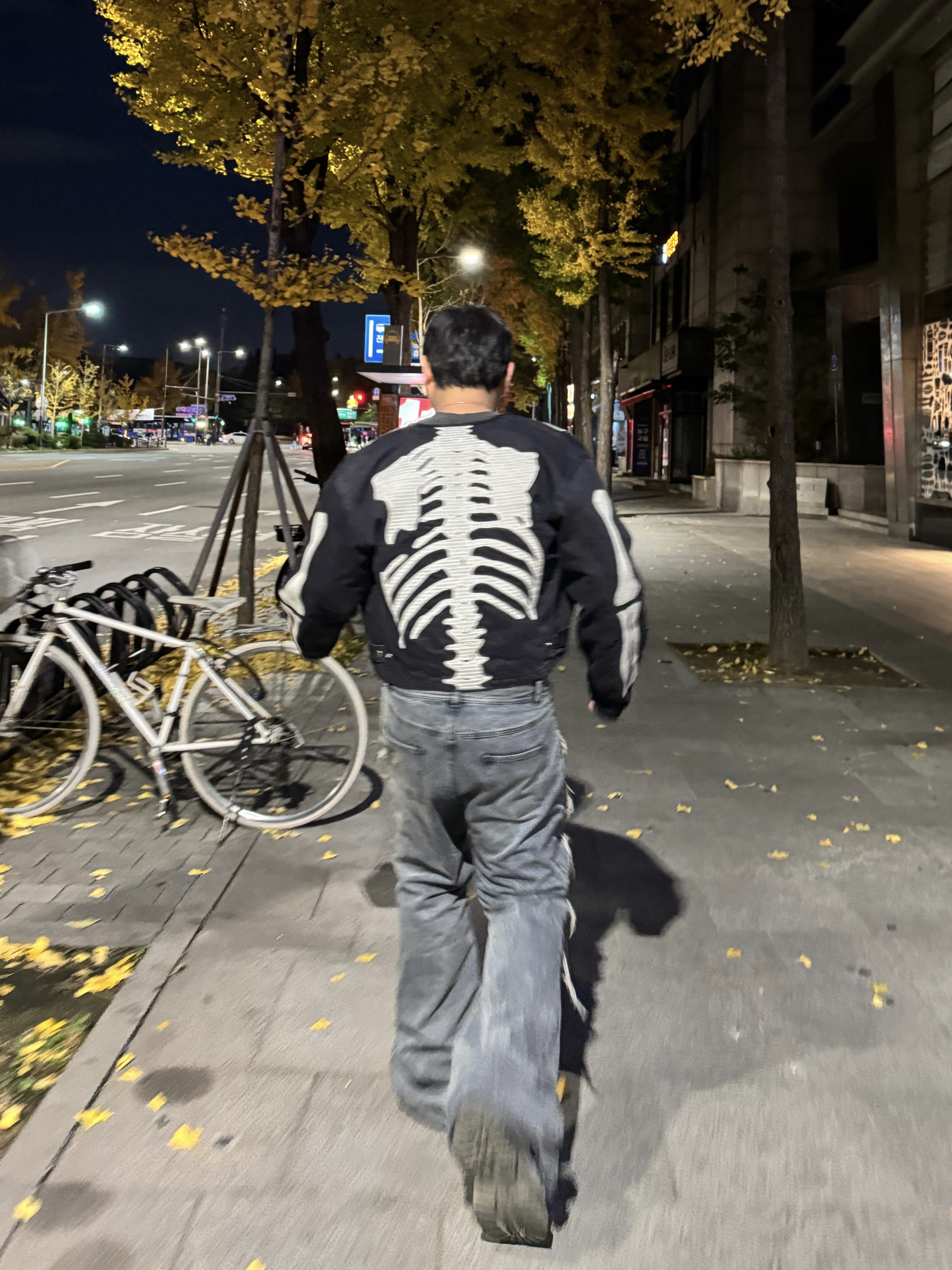 OMO Distressed Flared Jean Blue, Kapital 14 oz. Black X Black Denim Motocross Bone Jacket Black 착용 스타일