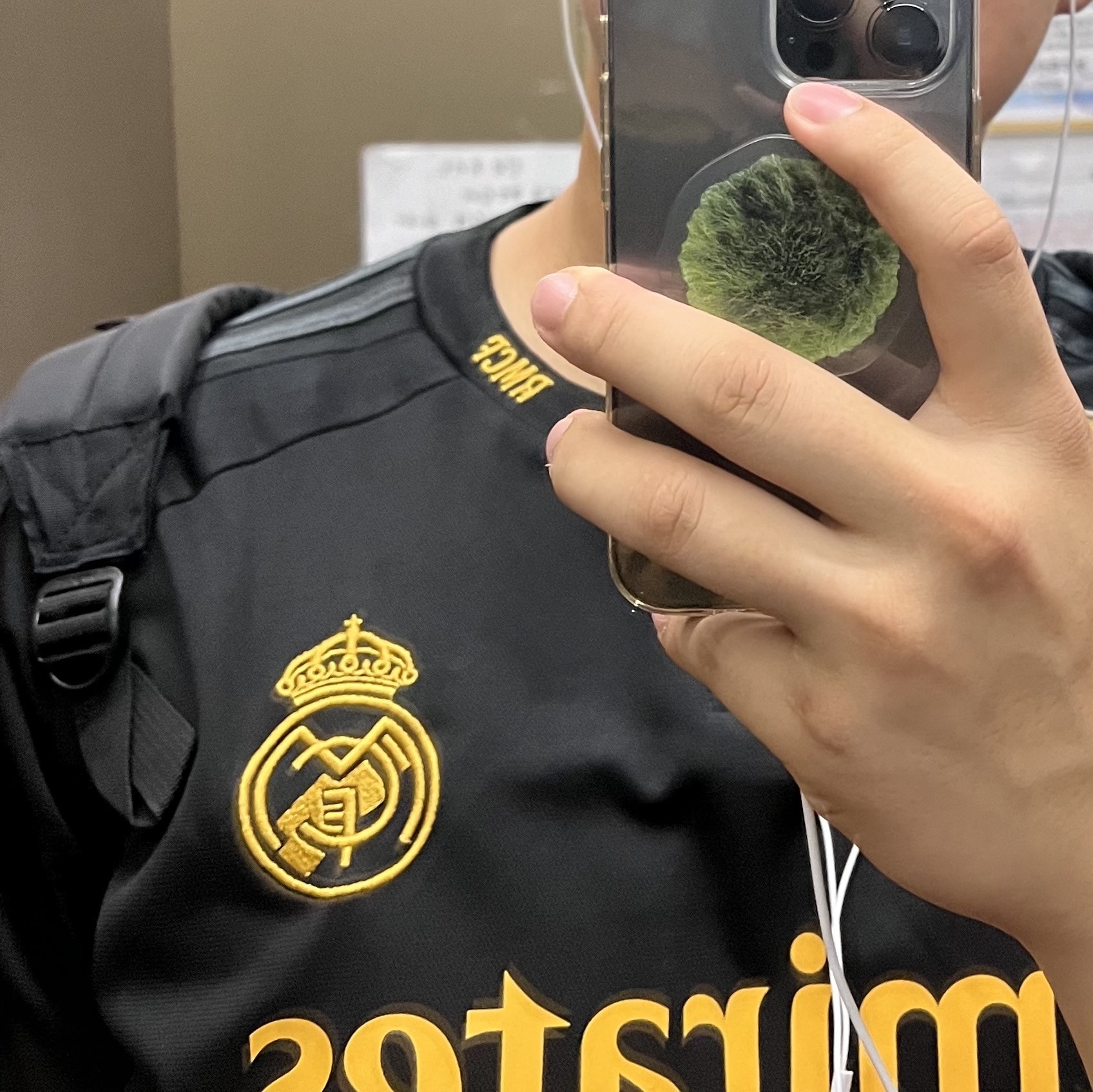 Adidas Real Madrid 2023/24 3rd Jersey Black - KR Sizing (Non Marking Ver.) 착용 스타일