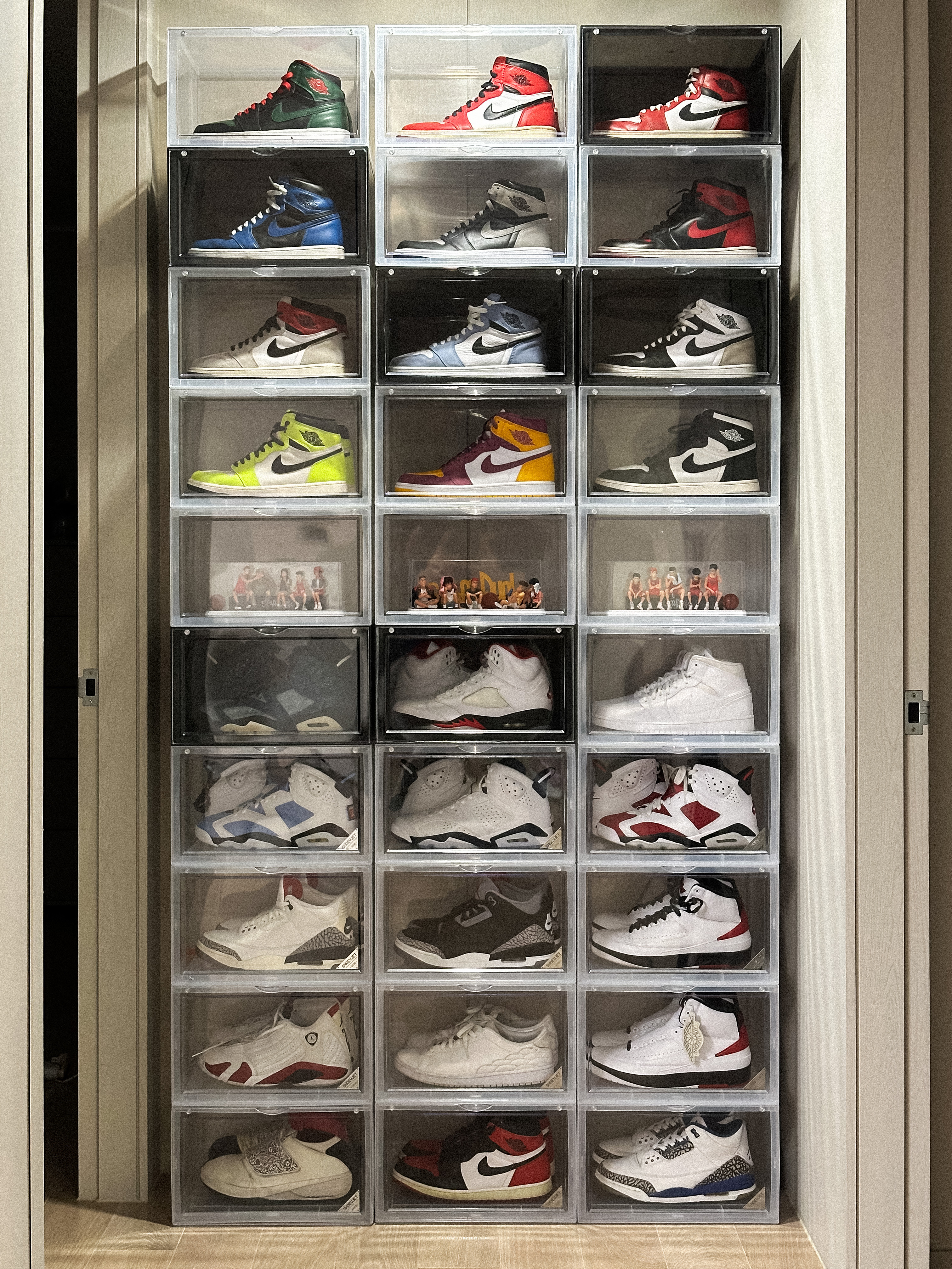 Jordan 1 Retro High Green Gucci, Jordan 1 Retro High OG Dark Marina Blue 착용 스타일 - 1