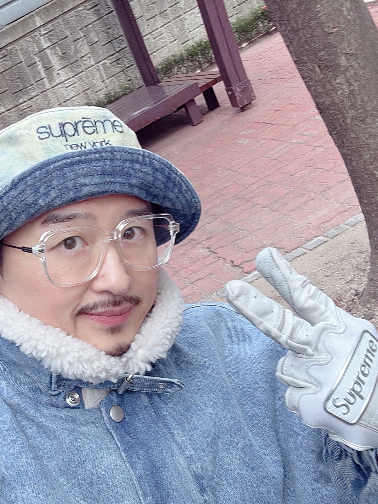 Supreme Faux Shearling Lined Bomber Jacket Denim - 24FW, Nike x Stussy NRG Striped Wool Pants Black (DR4412-010) 착용 스타일 - 4