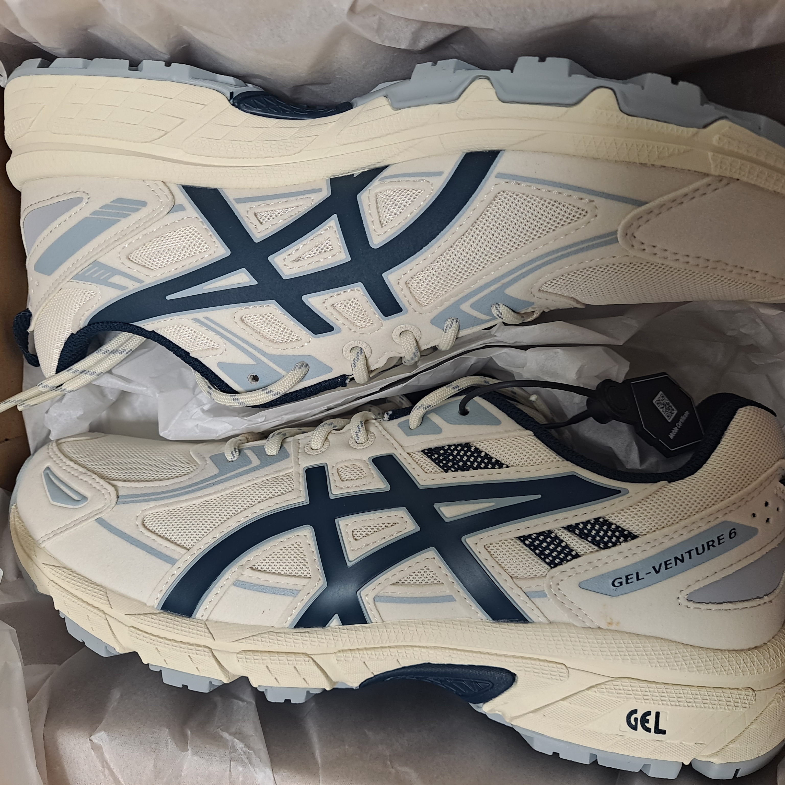 Asics Gel-Venture 6 SPS Birch French Blue 착용 스타일