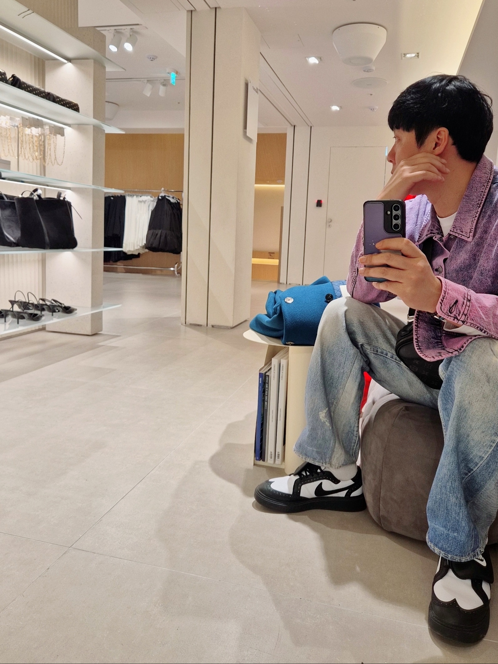 Nike x Peaceminusone Kwondo1 Black and White, Our Legacy Third Cut Digital Denim Print 착용 스타일 - 2