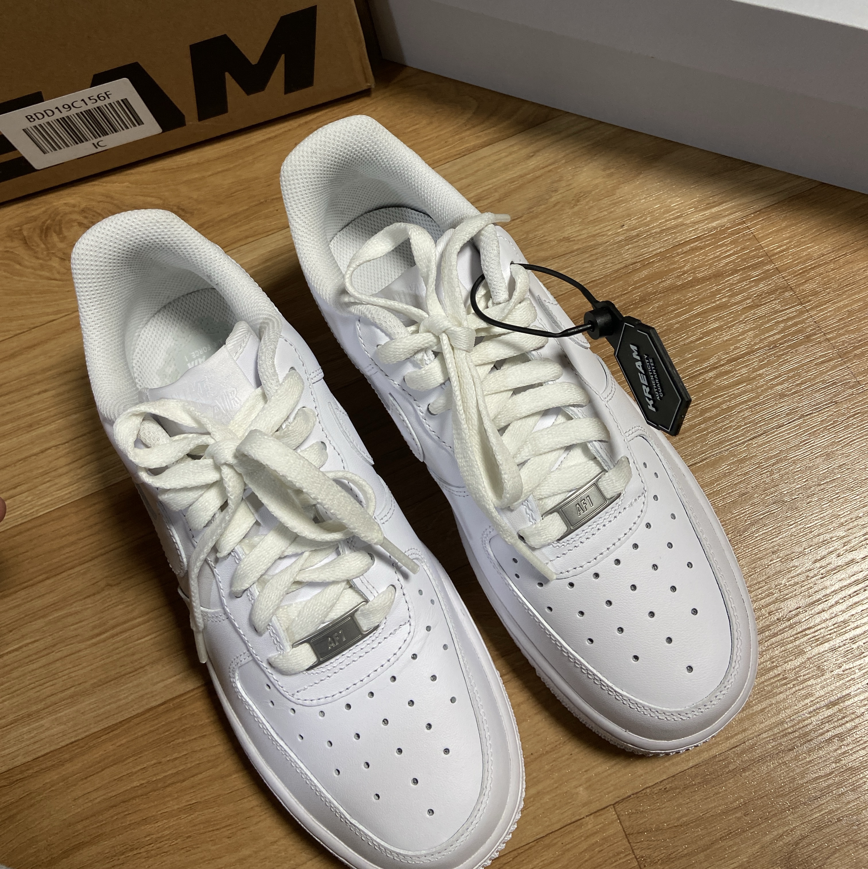 Nike Air Force 1 '07 Low White 착용 스타일 - 1