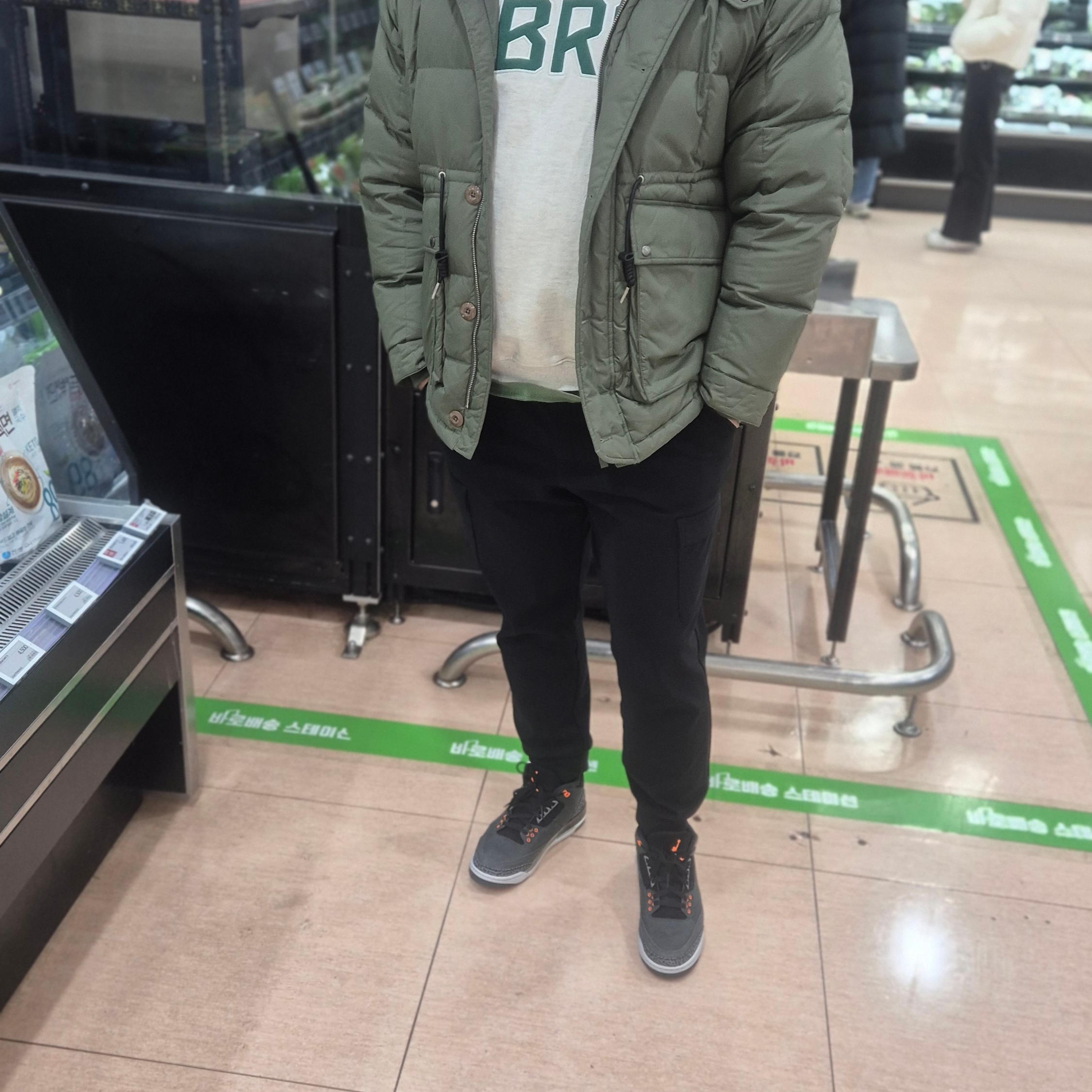 Jordan 3 Retro Fear 착용 스타일 - 2