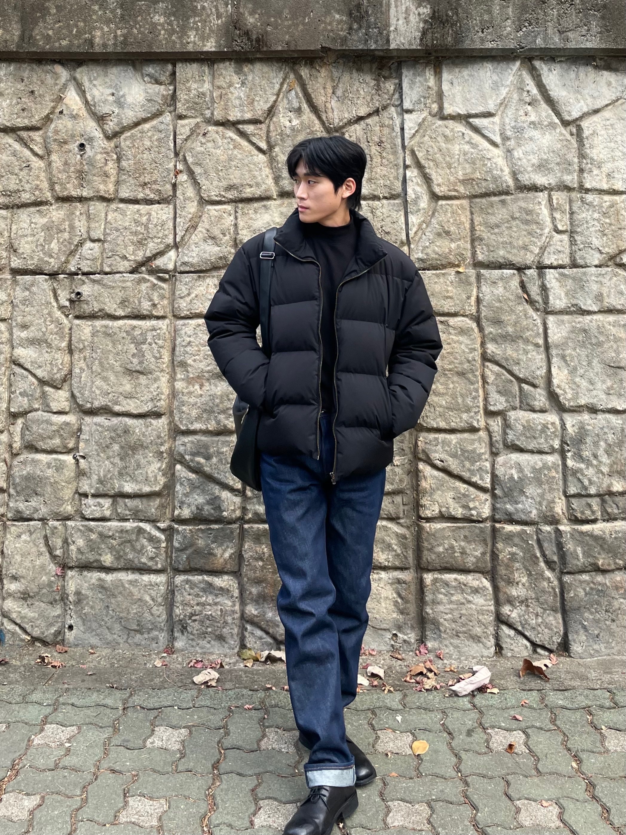 Kinchi Shower - 808 (a) Black, Levi's 501 Original Fit Rigid Jean Dark Indigo 착용 스타일 - 3