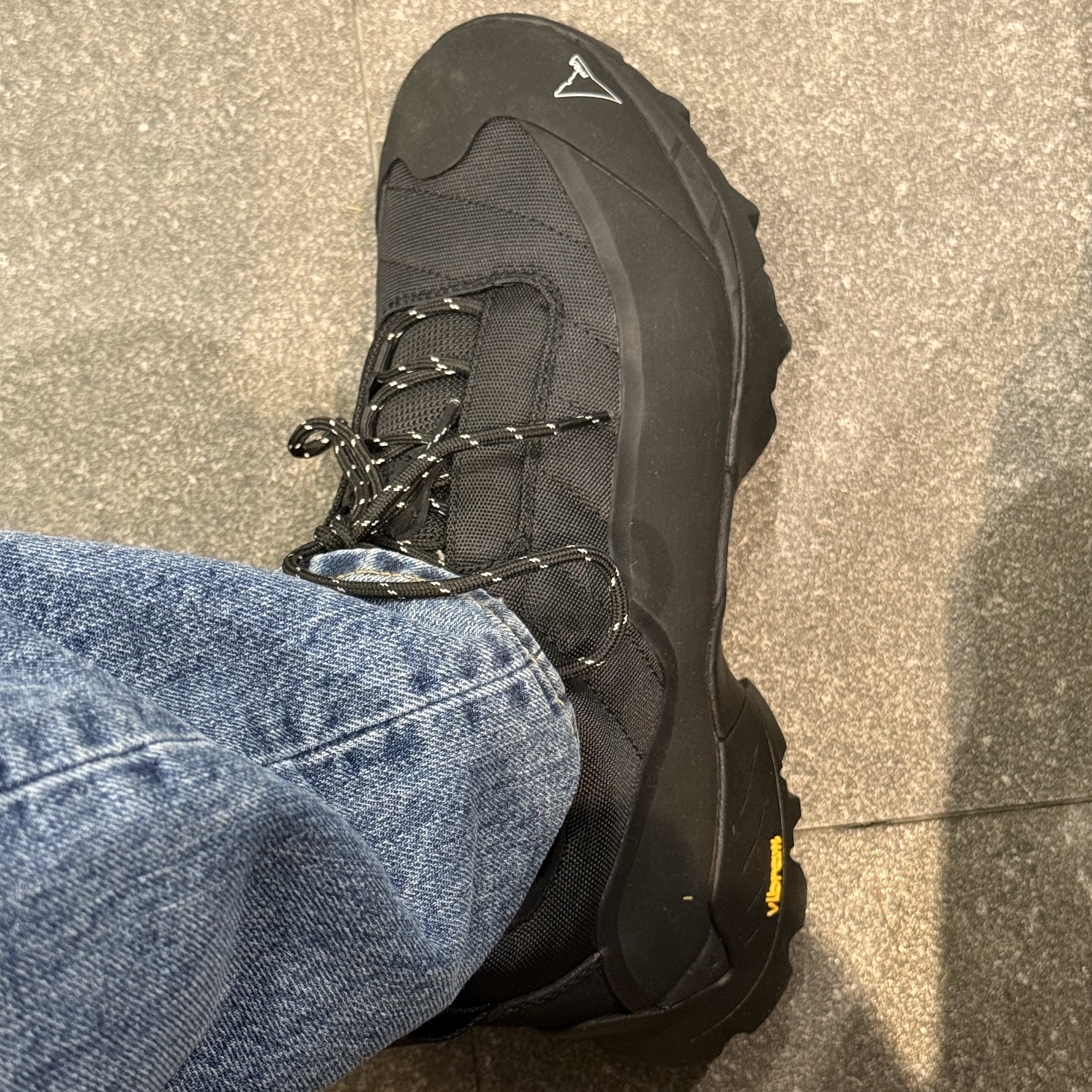 Roa Hiking Katharina Black 착용 스타일