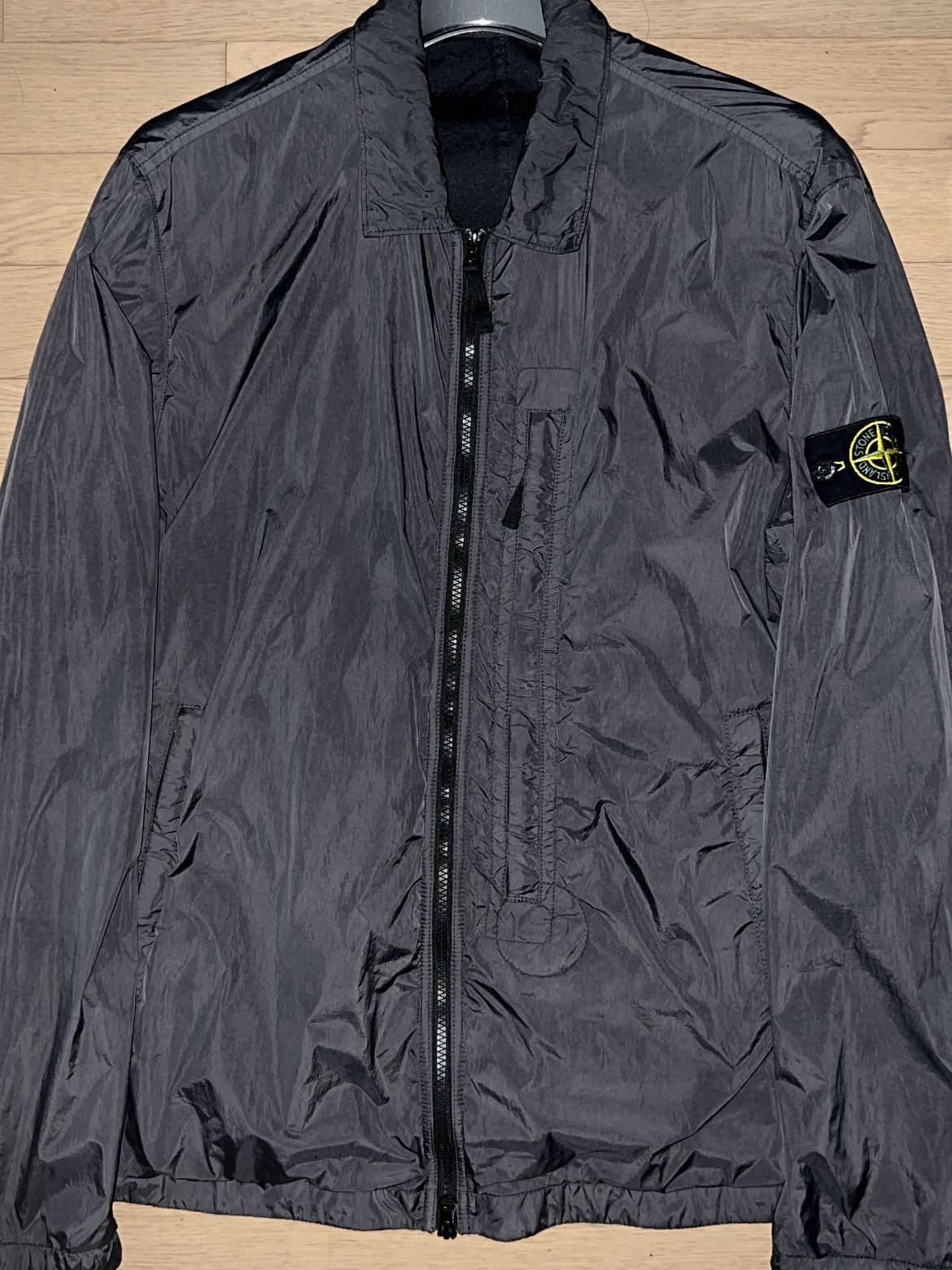 Stone Island 10123 Crinkle Reps Overshirt Black - 20FW 착용 스타일