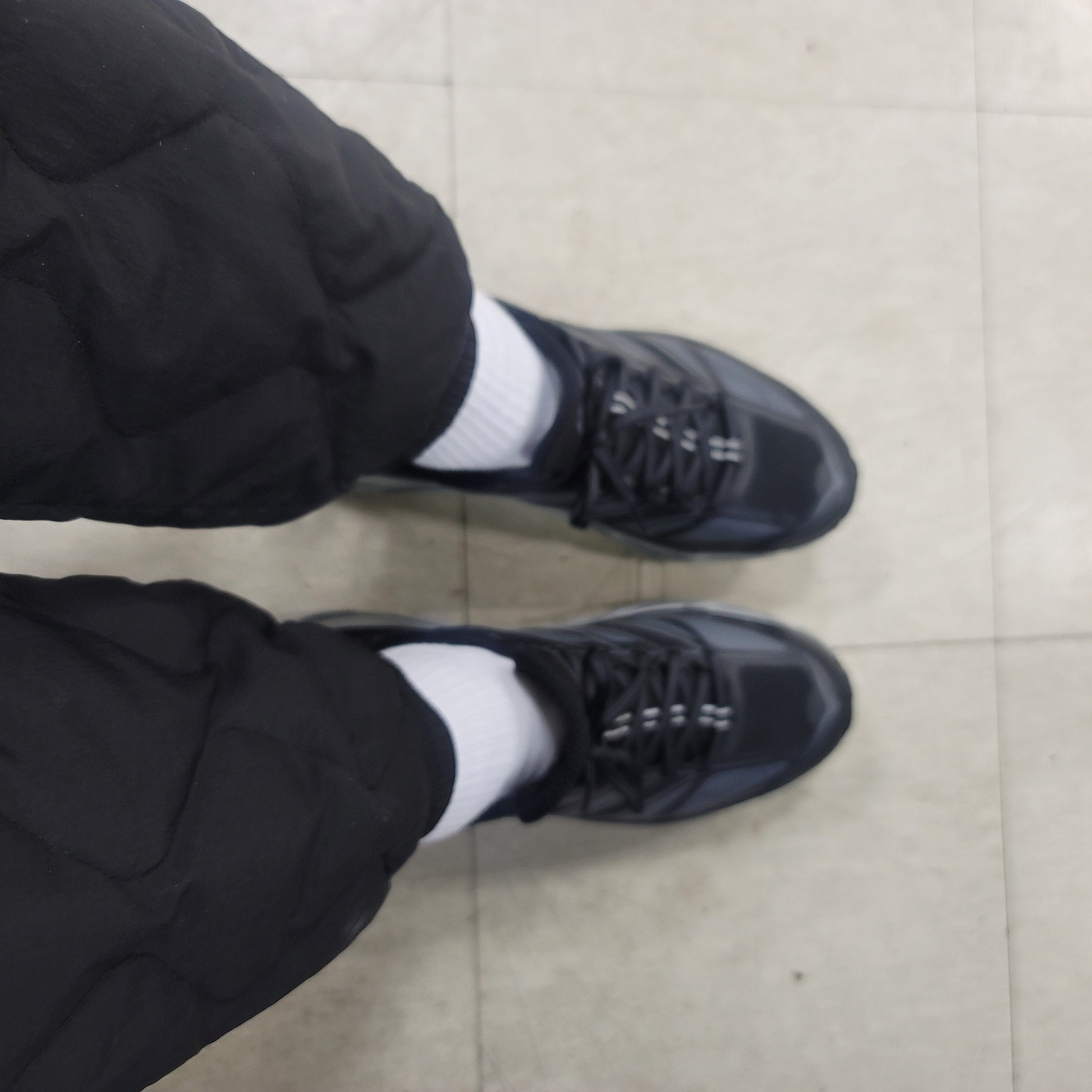 Hoka Mafate Speed 2 Black Castlerock - 25SS 착용 스타일 - 2