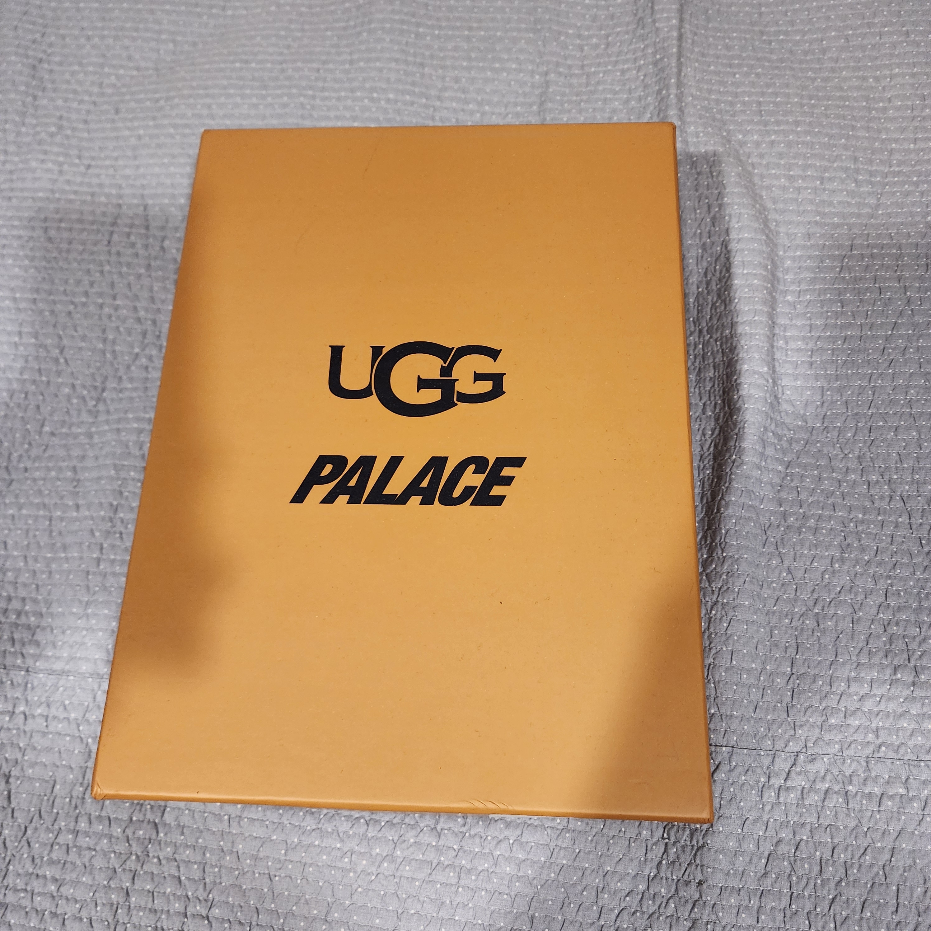 UGG x Palace Tasman Slipper Burnt Olive Camo 착용 스타일 - 6