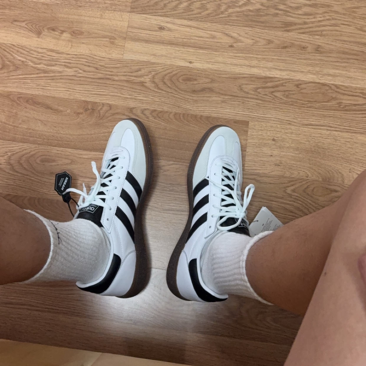Adidas Spezial Handball White Core Black 착용 스타일