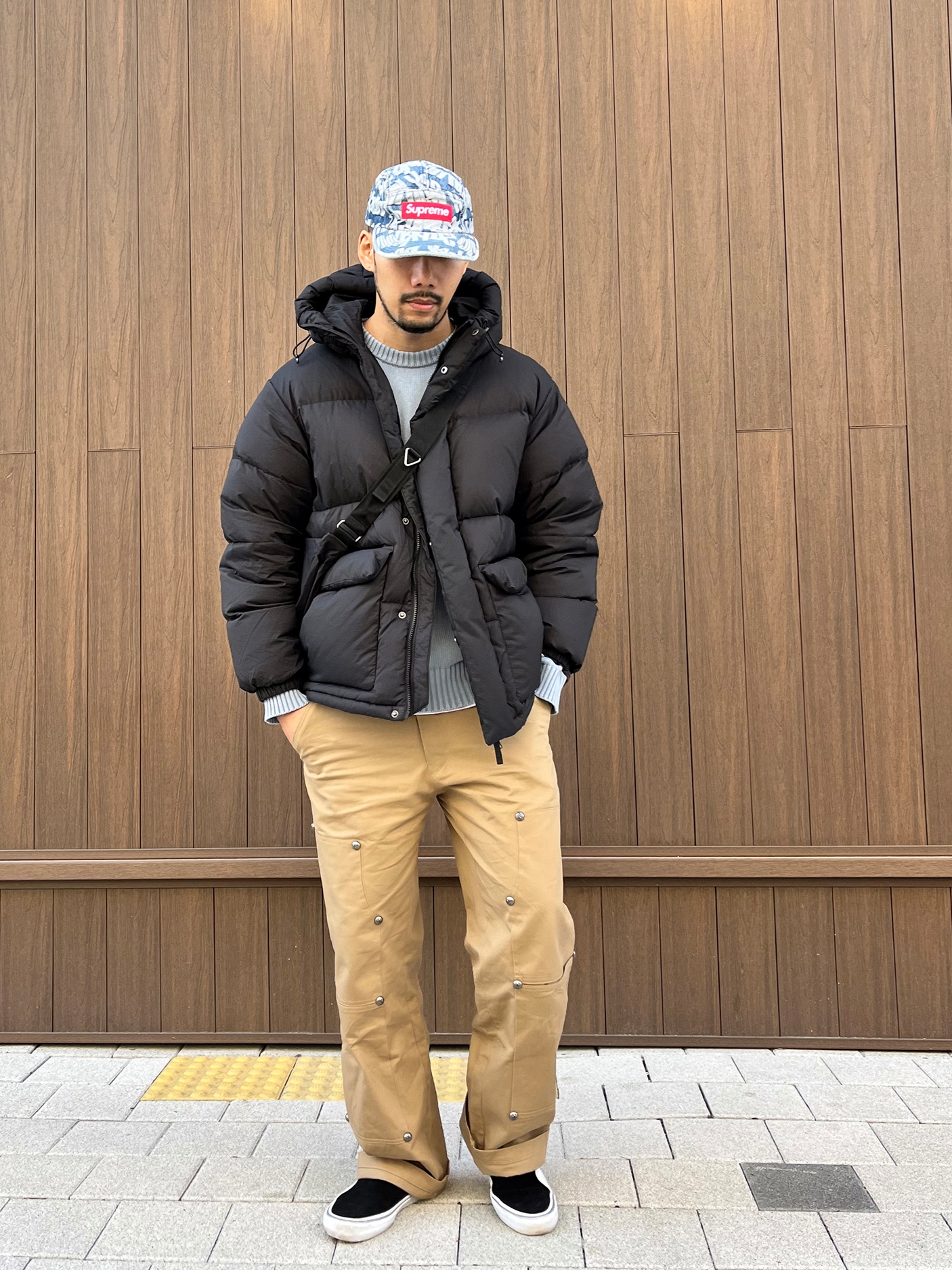 Supreme Fat Tip Jacquard Denim Camp Cap Blue - 22SS, Vans Classic Slip-On Black 착용 스타일 - 2