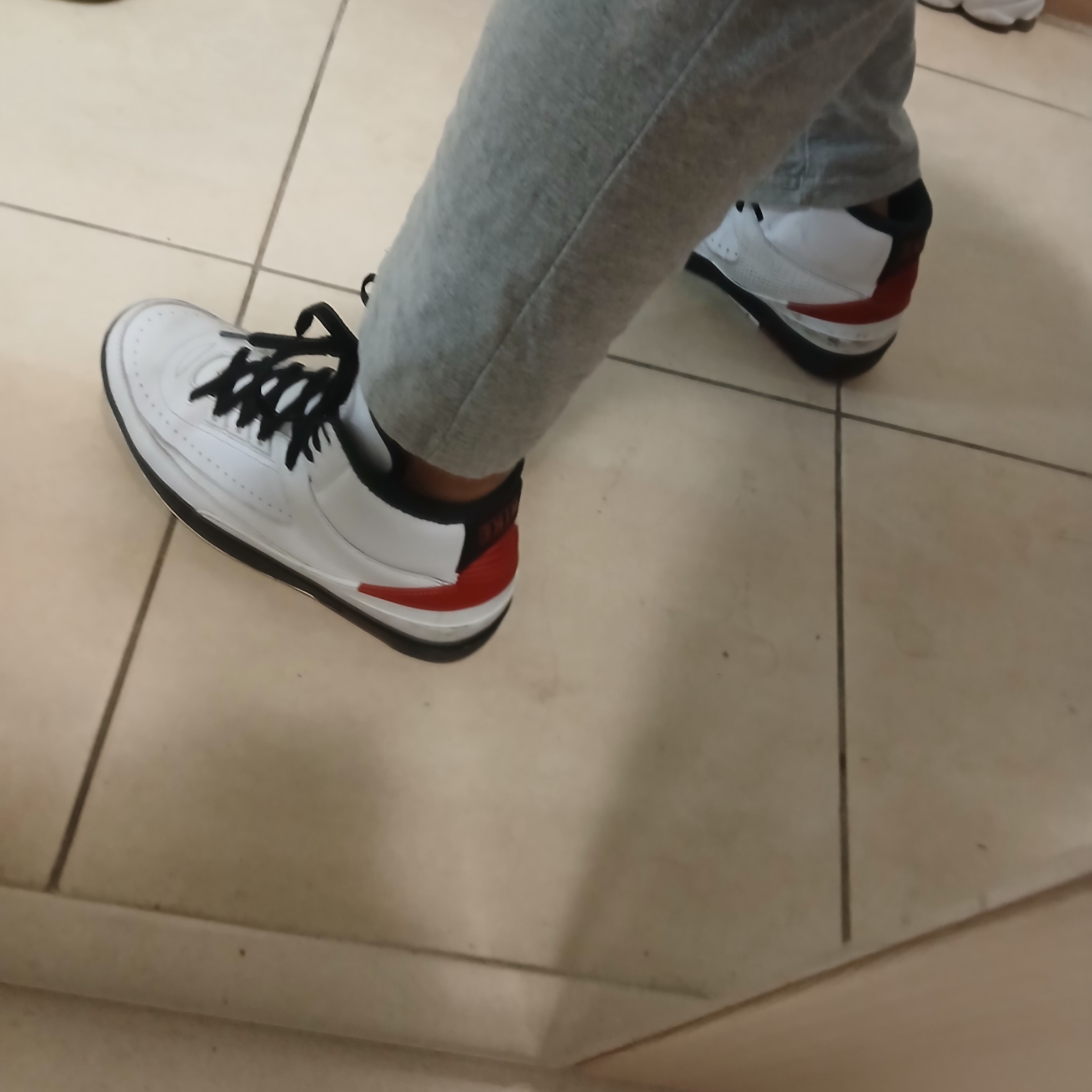 Jordan 2 Retro OG Chicago, (W) Jordan 2 Retro OG Chicago 착용 스타일 - 3