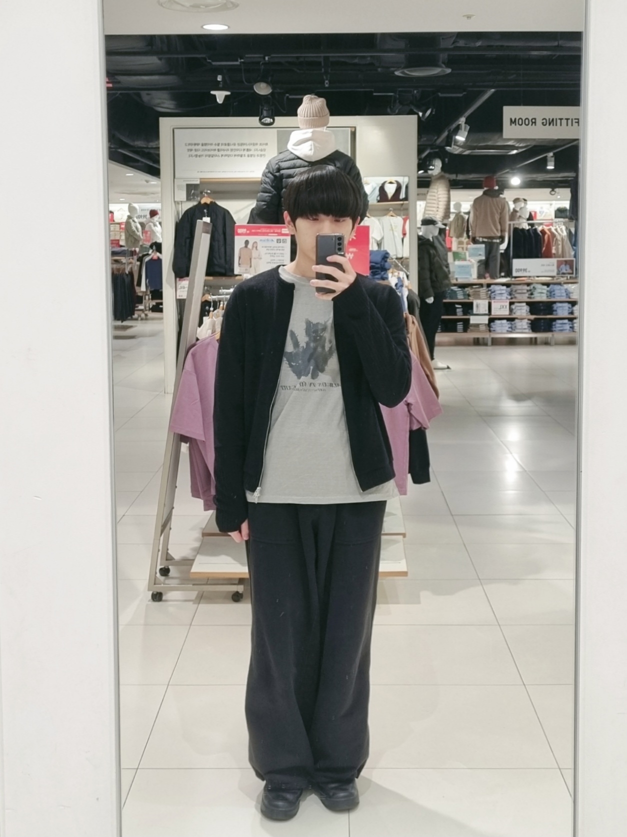 Polyteru 1011 Fatigue Sweatpants 1.2v Bleached Black, Nike Air Force 1 '07 Low Triple Black 착용 스타일