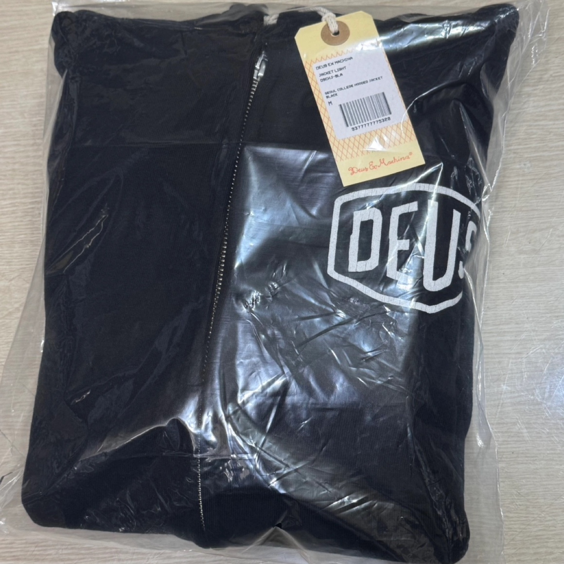 Deus Ex Machina Seoul College Hooded Jacket Black 착용 스타일