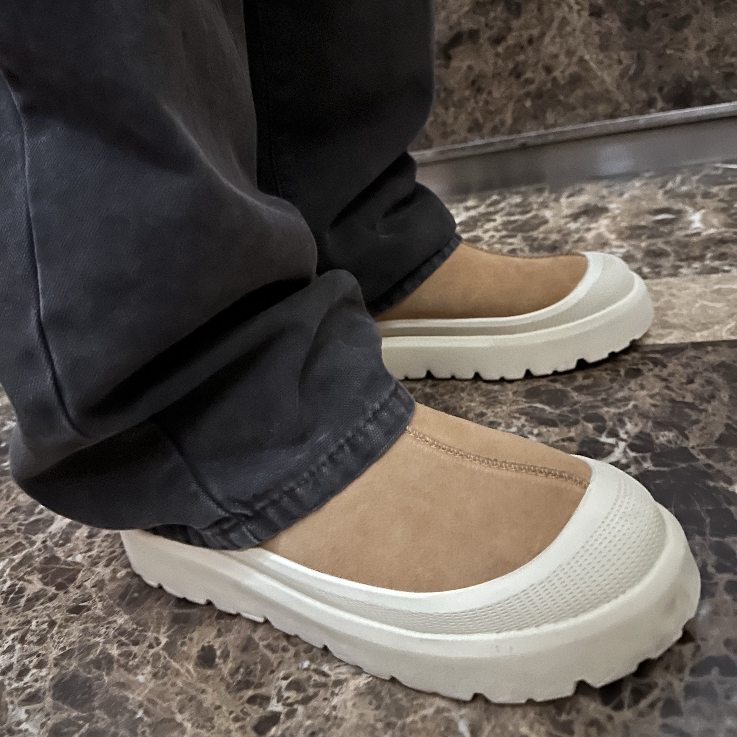 Gentle Monster x Maison Margiela MM114 Black Clear, Stussy Washed Canvas Big OL' Jean Black 착용 스타일 - 2