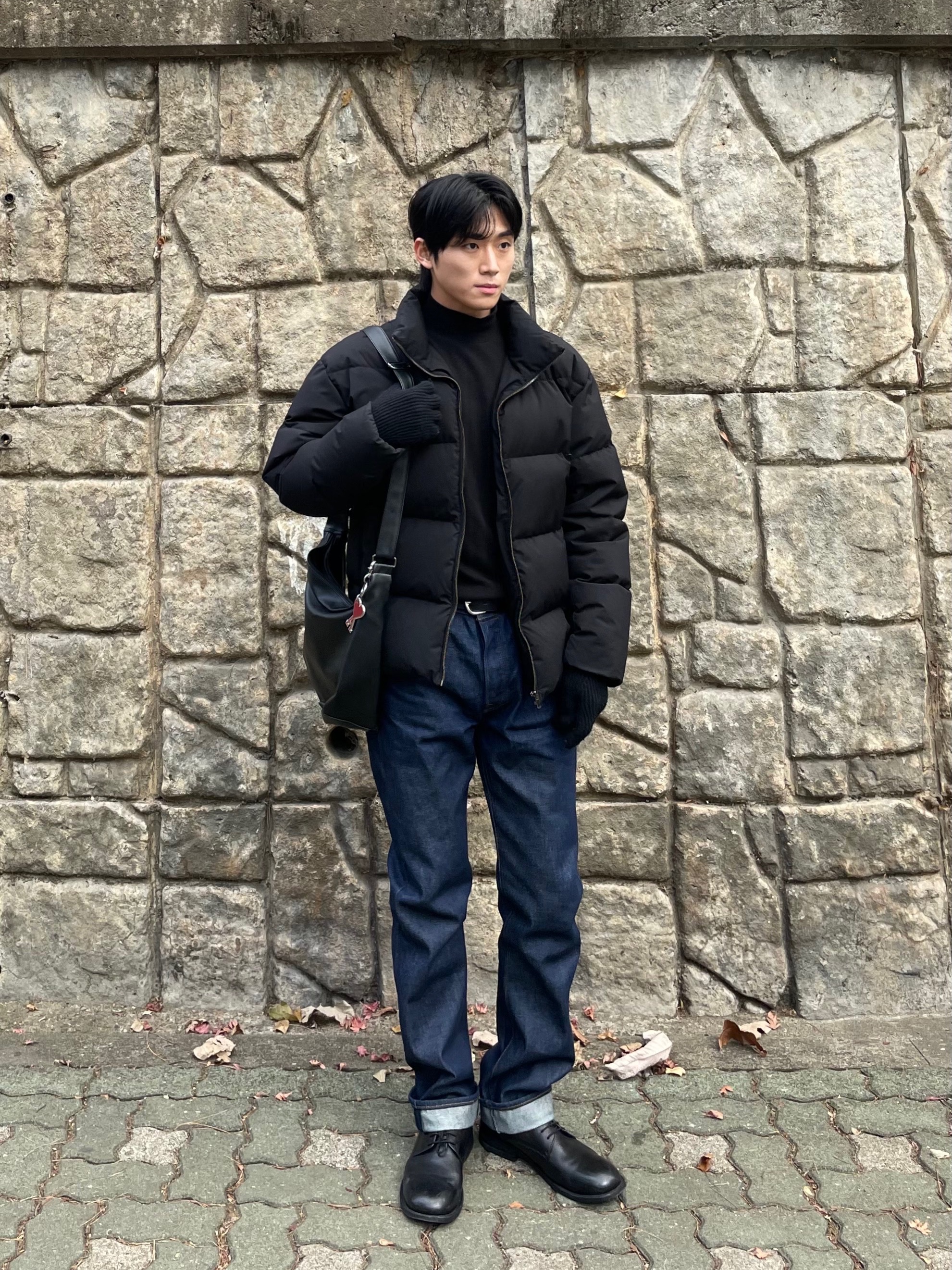 Kinchi Shower - 808 (a) Black, Levi's 501 Original Fit Rigid Jean Dark Indigo 착용 스타일 - 2