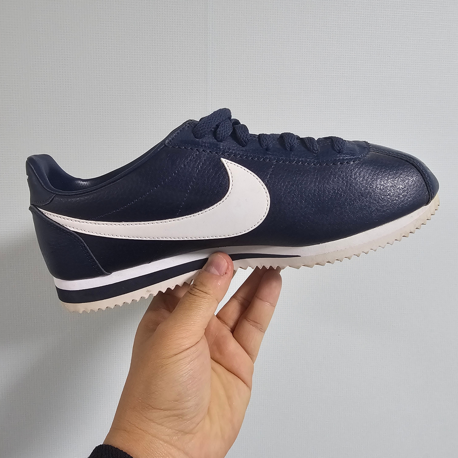 (W) Nike Cortez Midnight Navy 착용 스타일