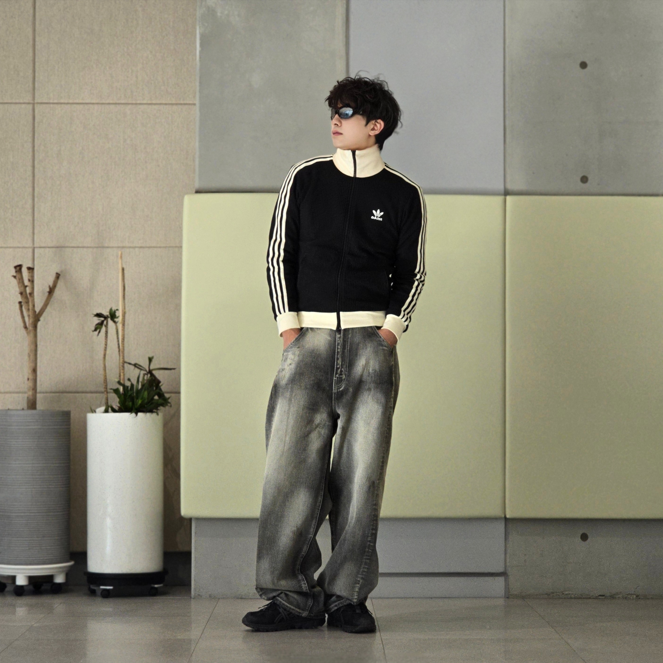 Adidas Waffle Beckenbauer Track Top Black - KR Sizing, Asics Gel-Sonoma 15-50 Black Obsidian Grey 착용 스타일 - 4