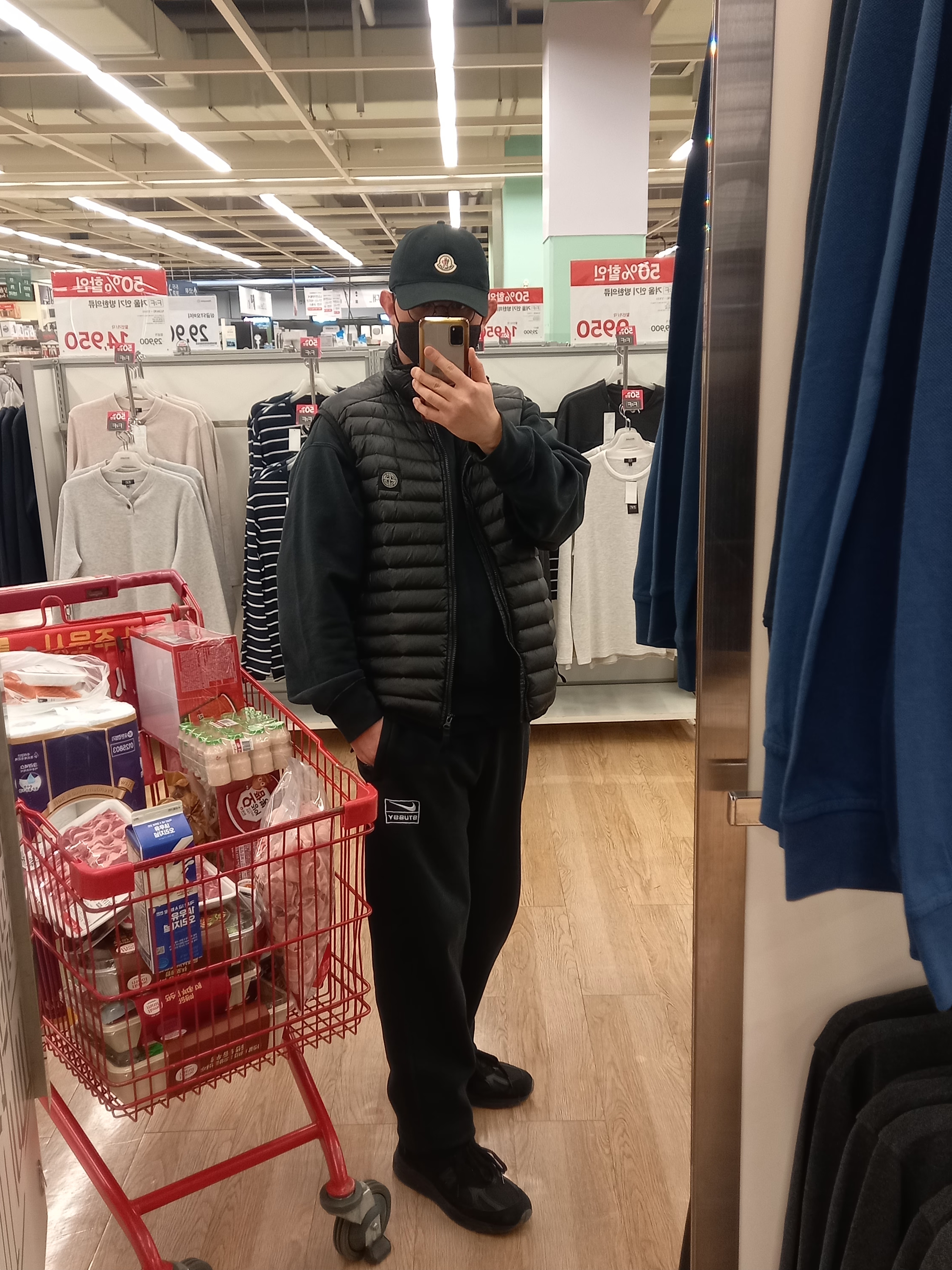 Moncler Logo Baseball Cap Black - 23SS, Nike x Stussy NRG Washed Fleece Crewneck Black (DO5310-010) 착용 스타일 - 6