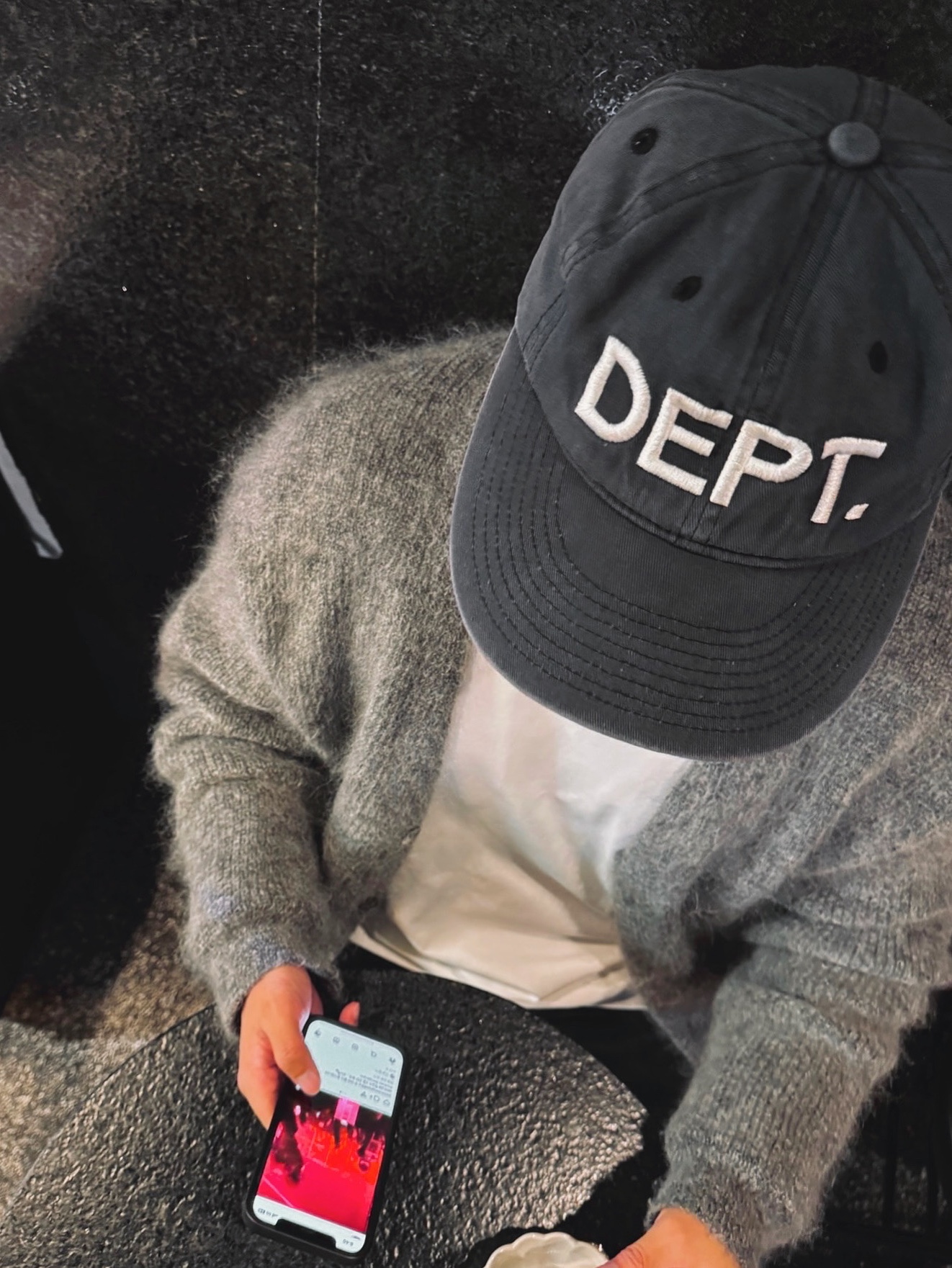 Gallery Dept. Logo Embroidered Cap White 착용 스타일