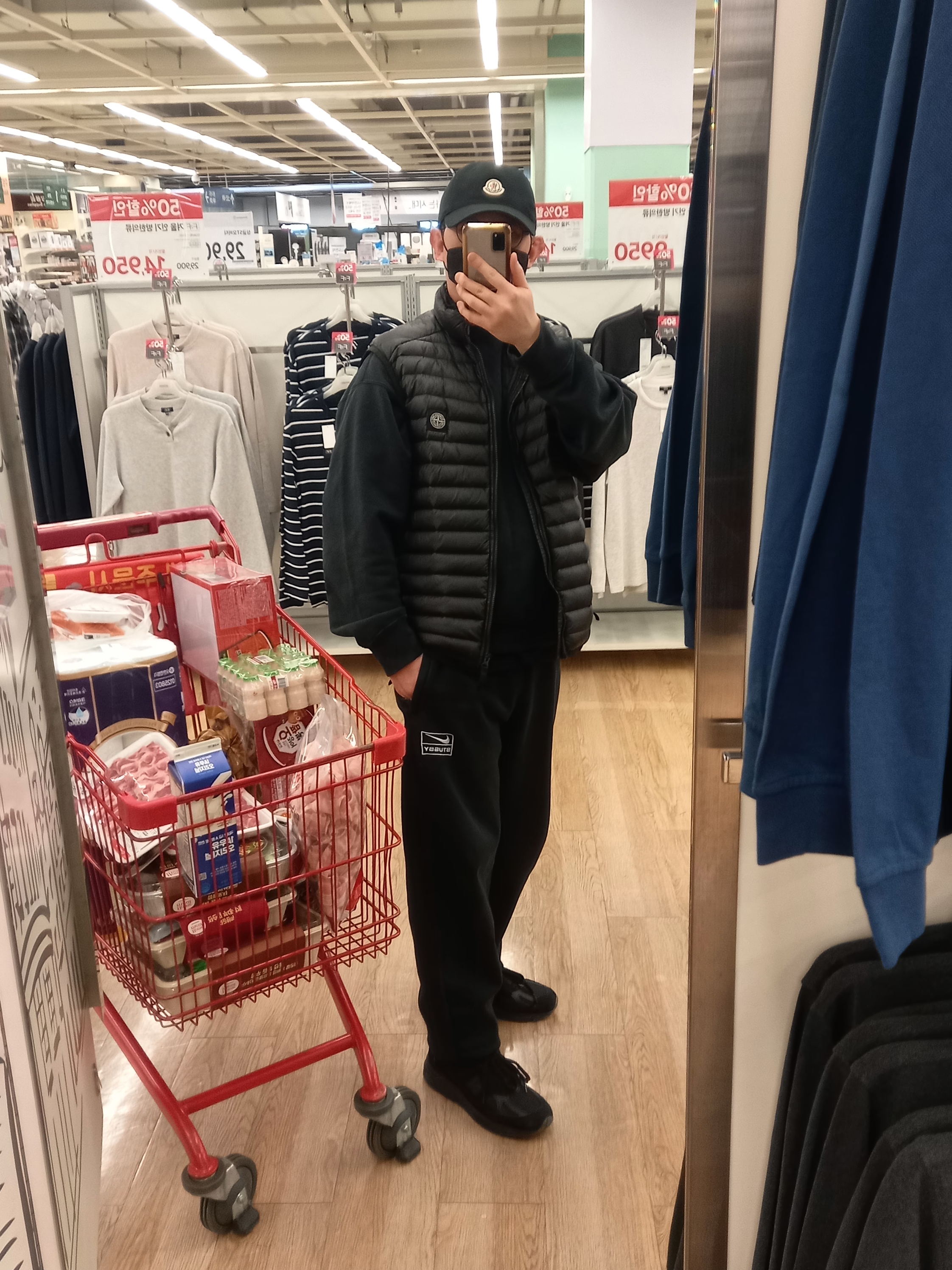 Moncler Logo Baseball Cap Black - 23SS, Nike x Stussy NRG Washed Fleece Crewneck Black (DO5310-010) 착용 스타일 - 8
