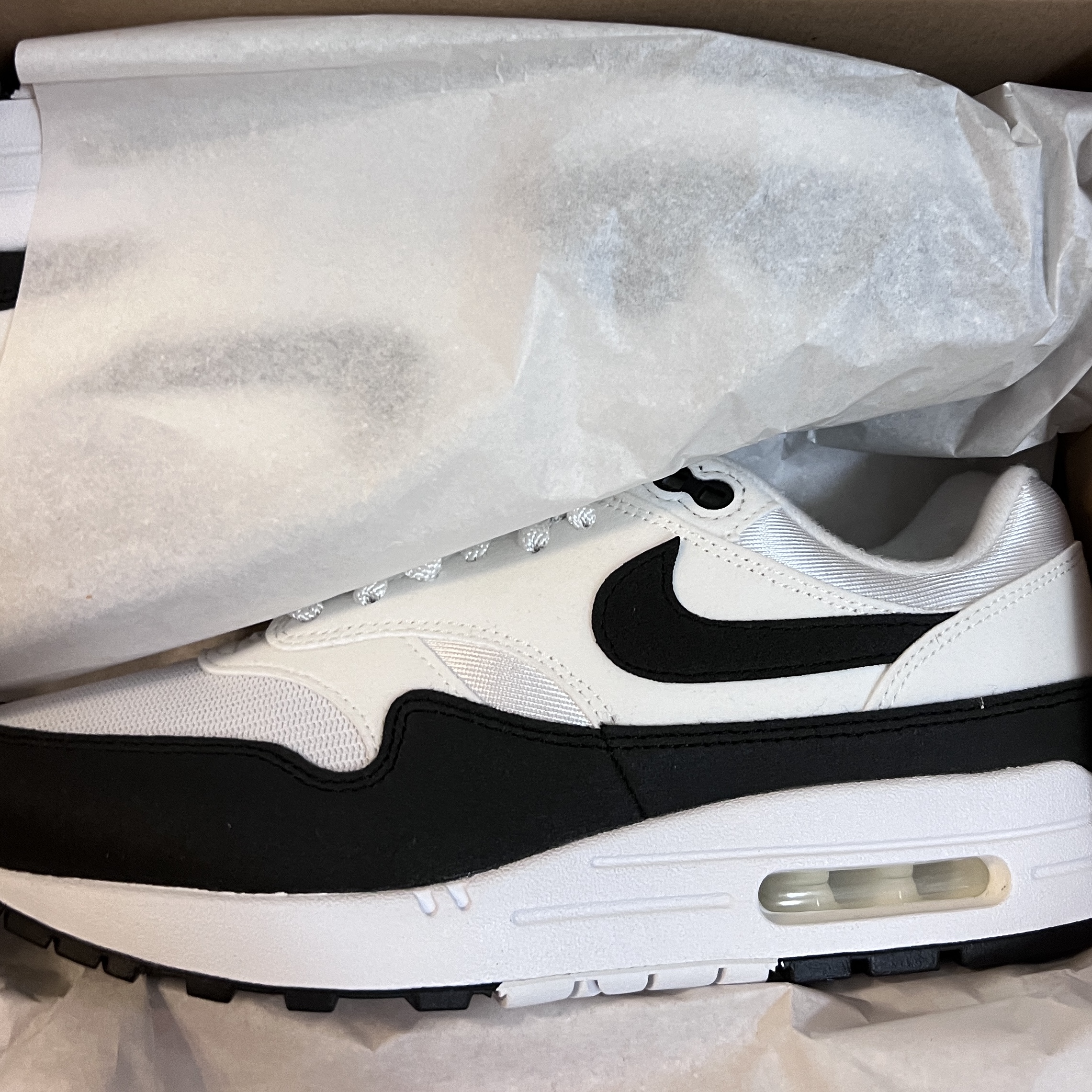 (W) Nike Air Max 1 White Black 착용 스타일