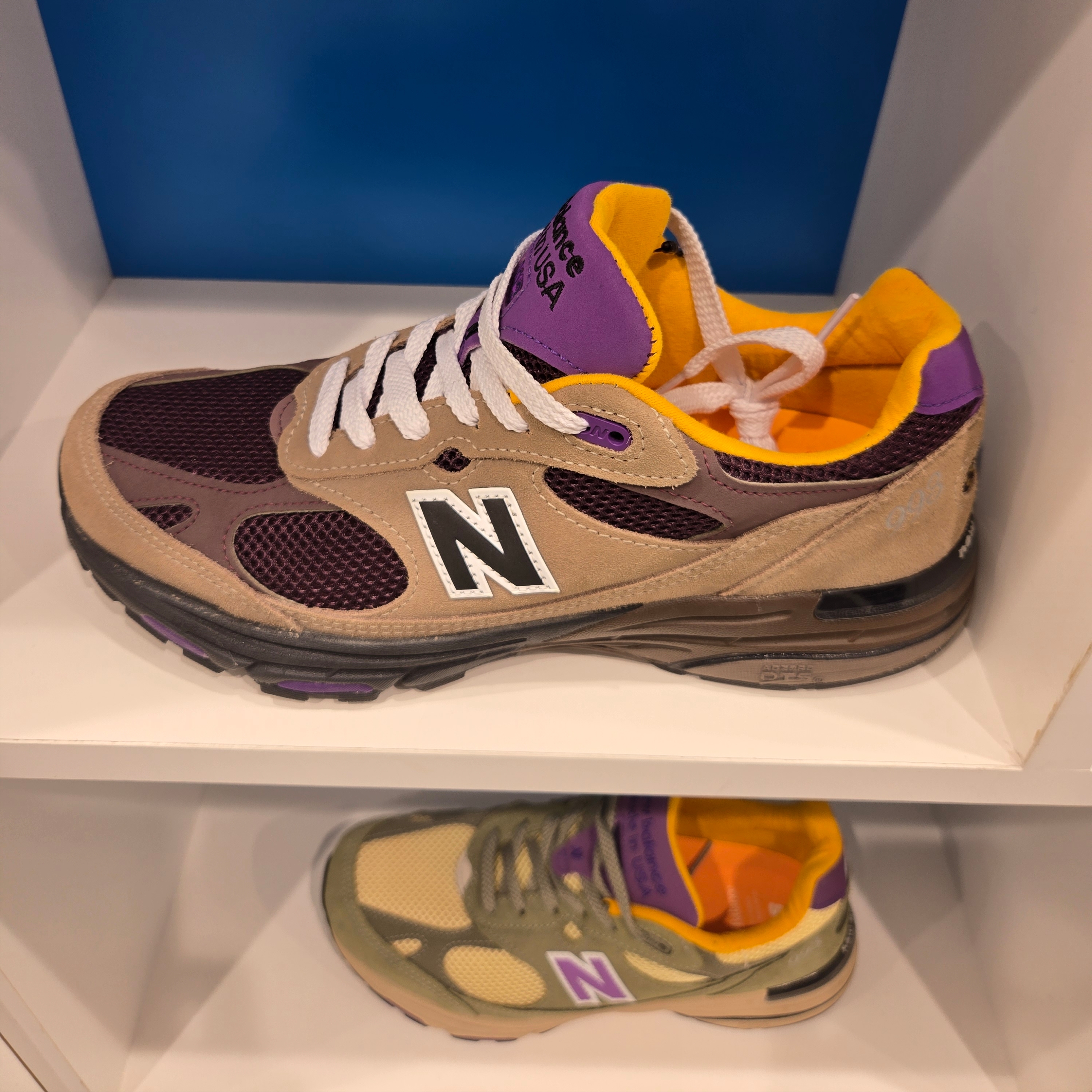 New Balance 993 Made in USA Mushroon Midnight Violet, New Balance 993 Made in USA Olive Leaf Maize 착용 스타일