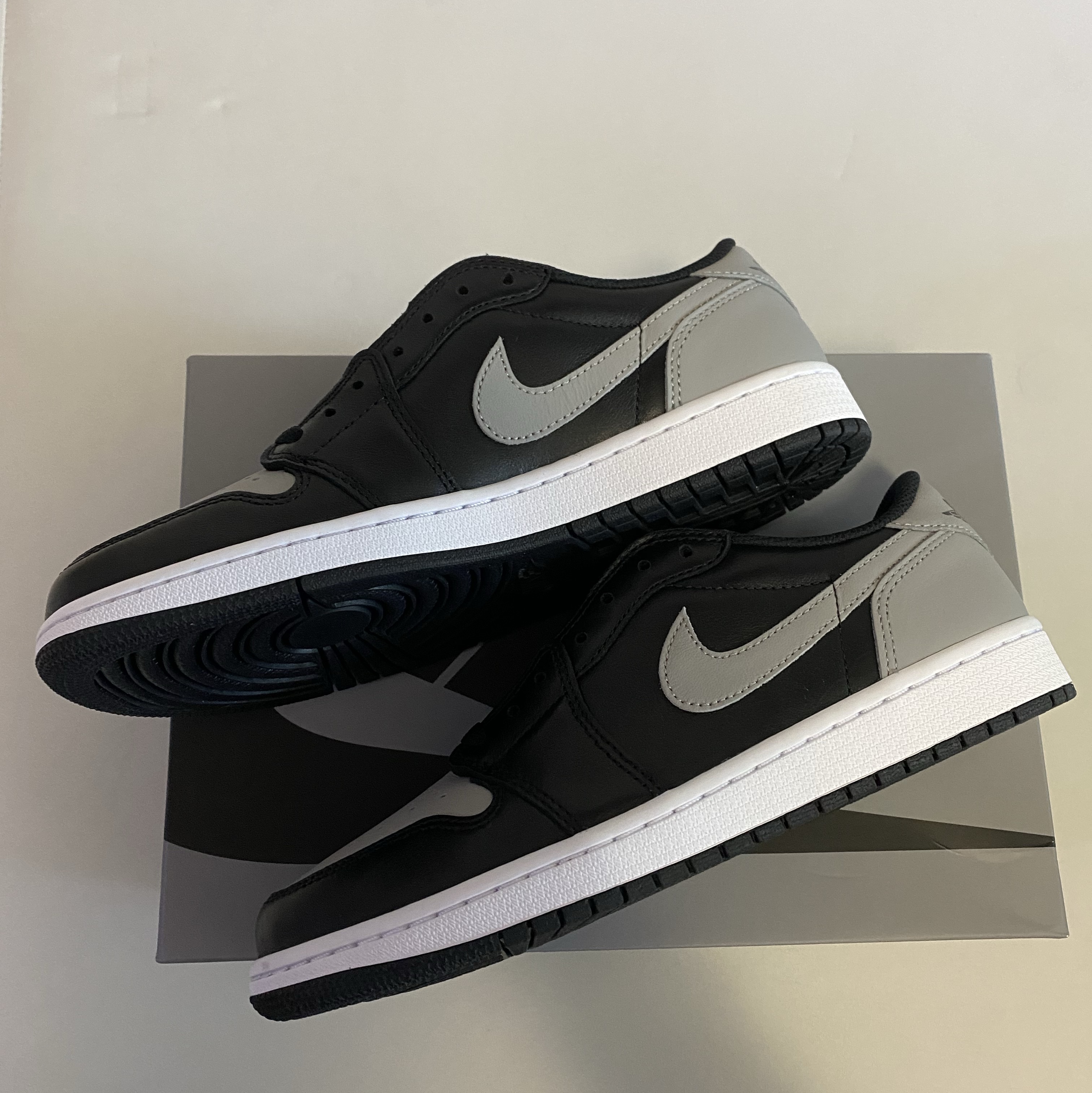 Jordan 1 Retro Low OG Shadow 착용 스타일