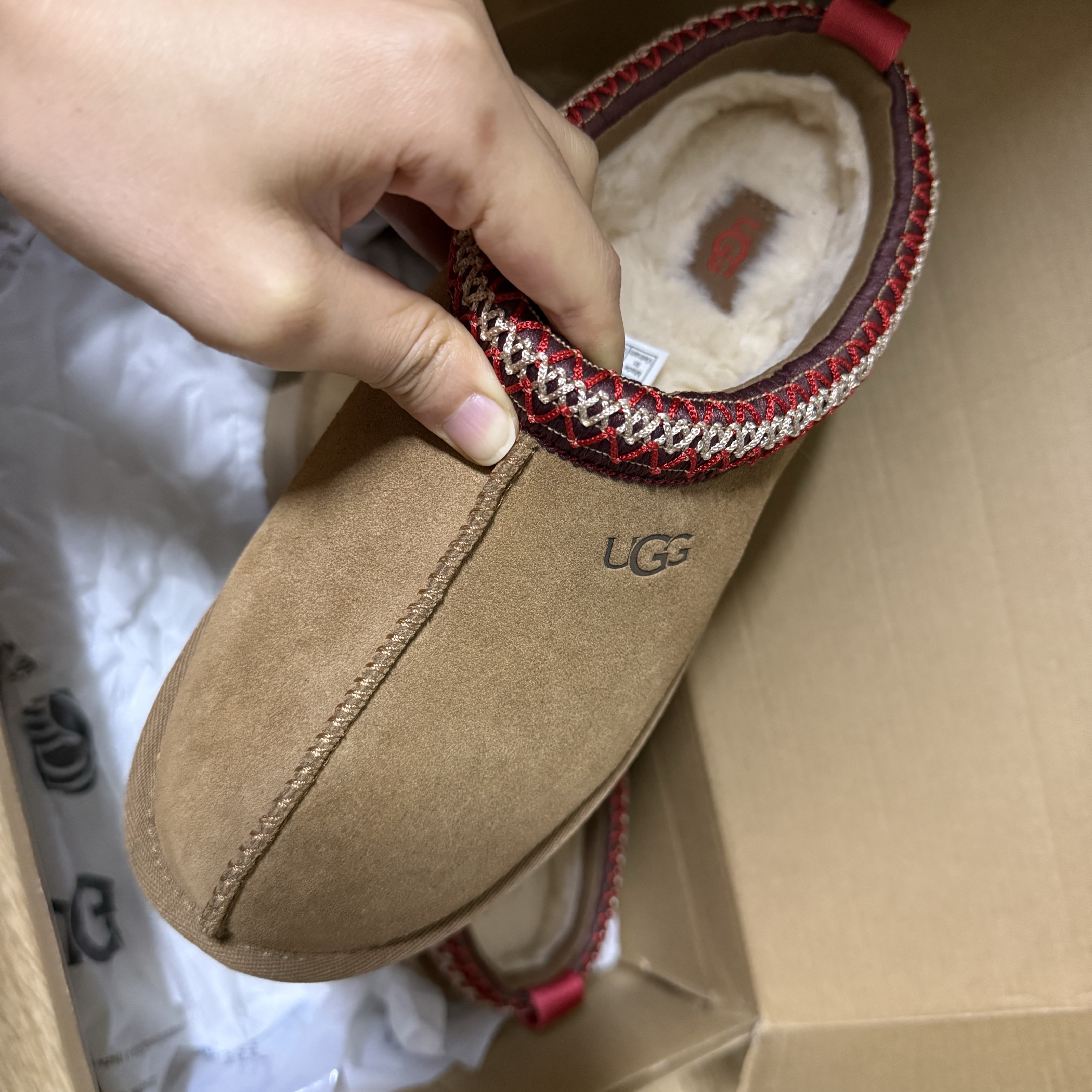 (W) UGG Tazz Slipper Chestnut 착용 스타일