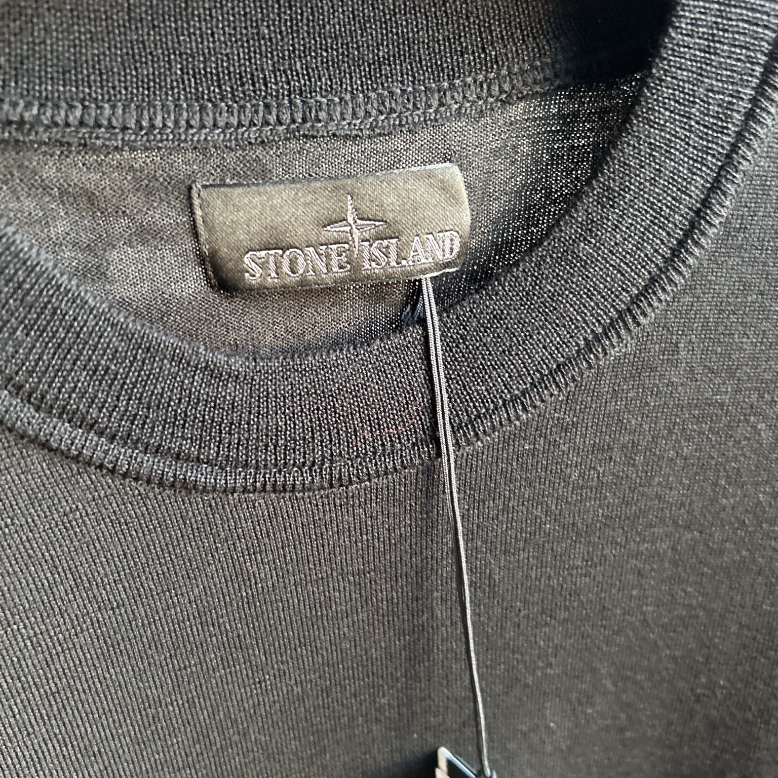 Stone Island 566FC Ghost Light Pure RWS Wool Crewneck Jumper with Ribbed Details Black - 24FW 착용 스타일 - 3