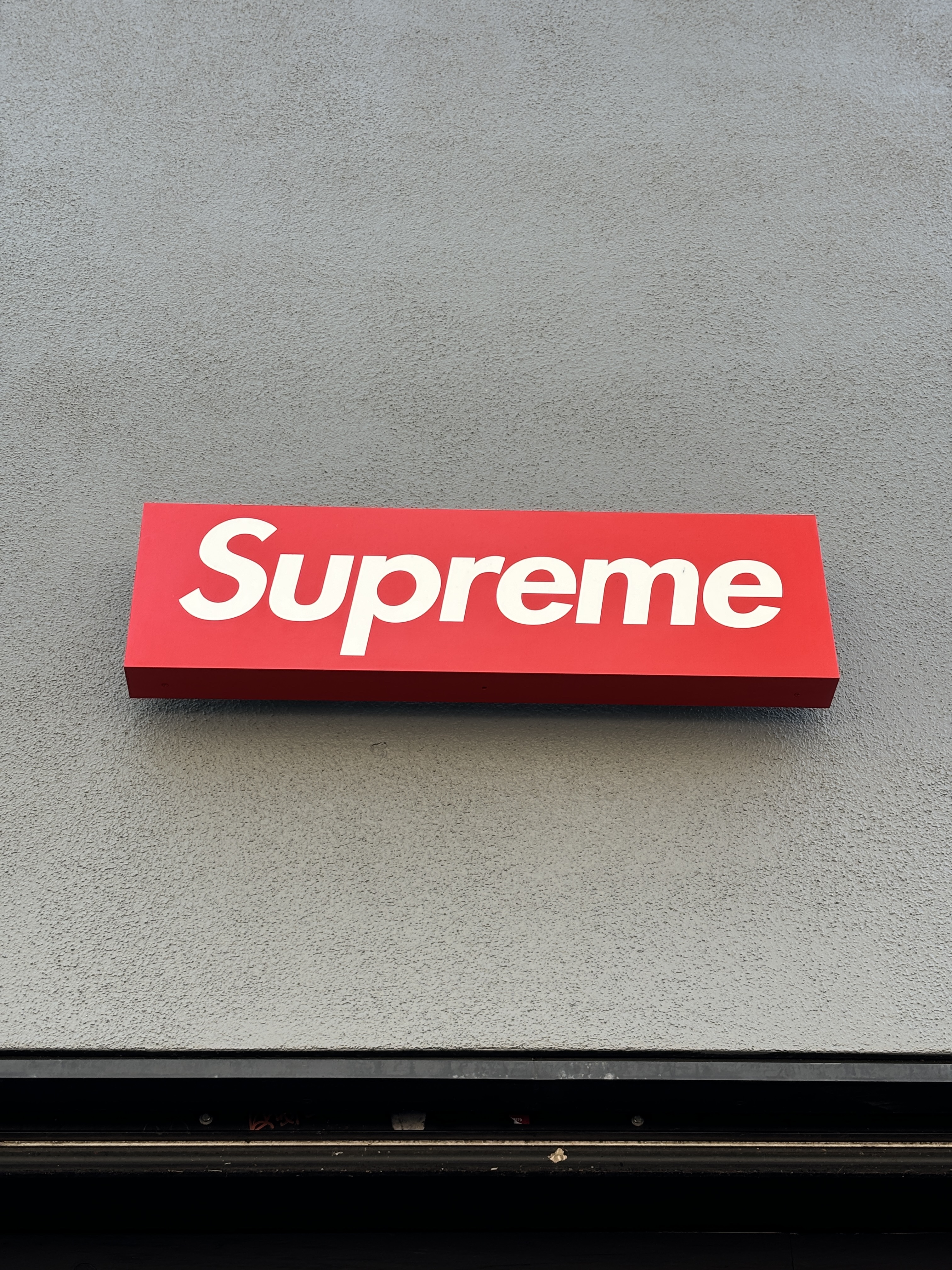 Supreme Denim Painter Pants Stripe - 24SS, Supreme Repeat Leather Belt Black 착용 스타일 - 6
