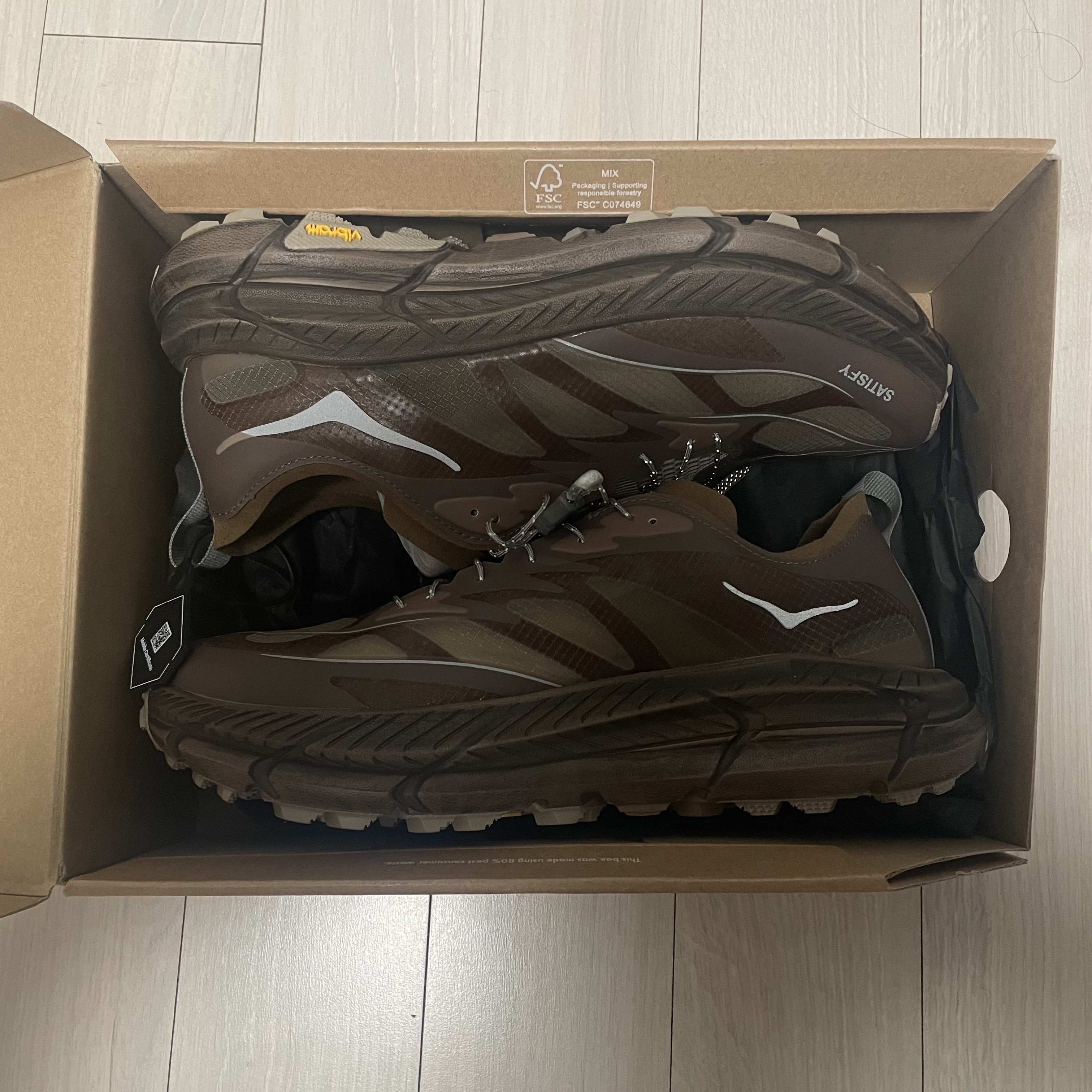 Hoka x Satisfy Mafate Speed 4 Lite Rubber 착용 스타일