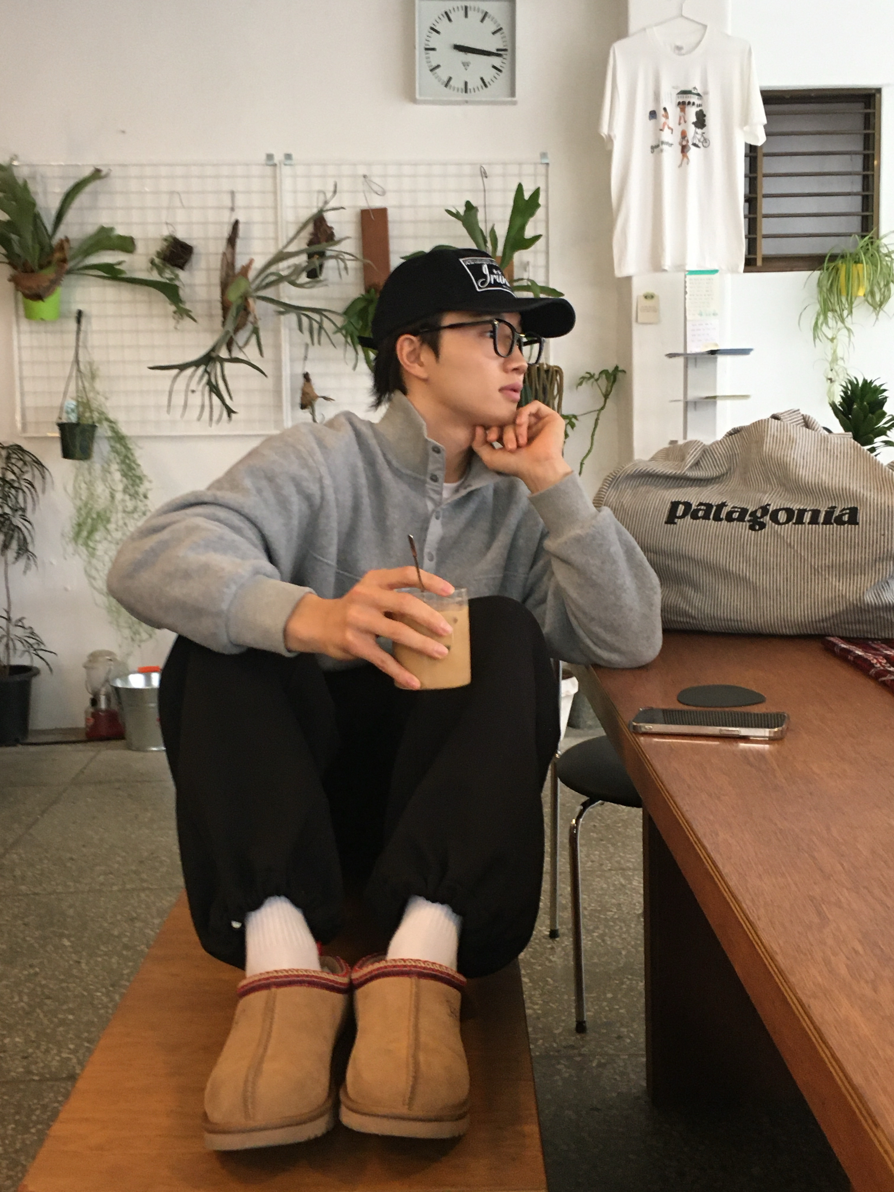 UGG Tasman Slipper Chestnut 착용 스타일 - 1