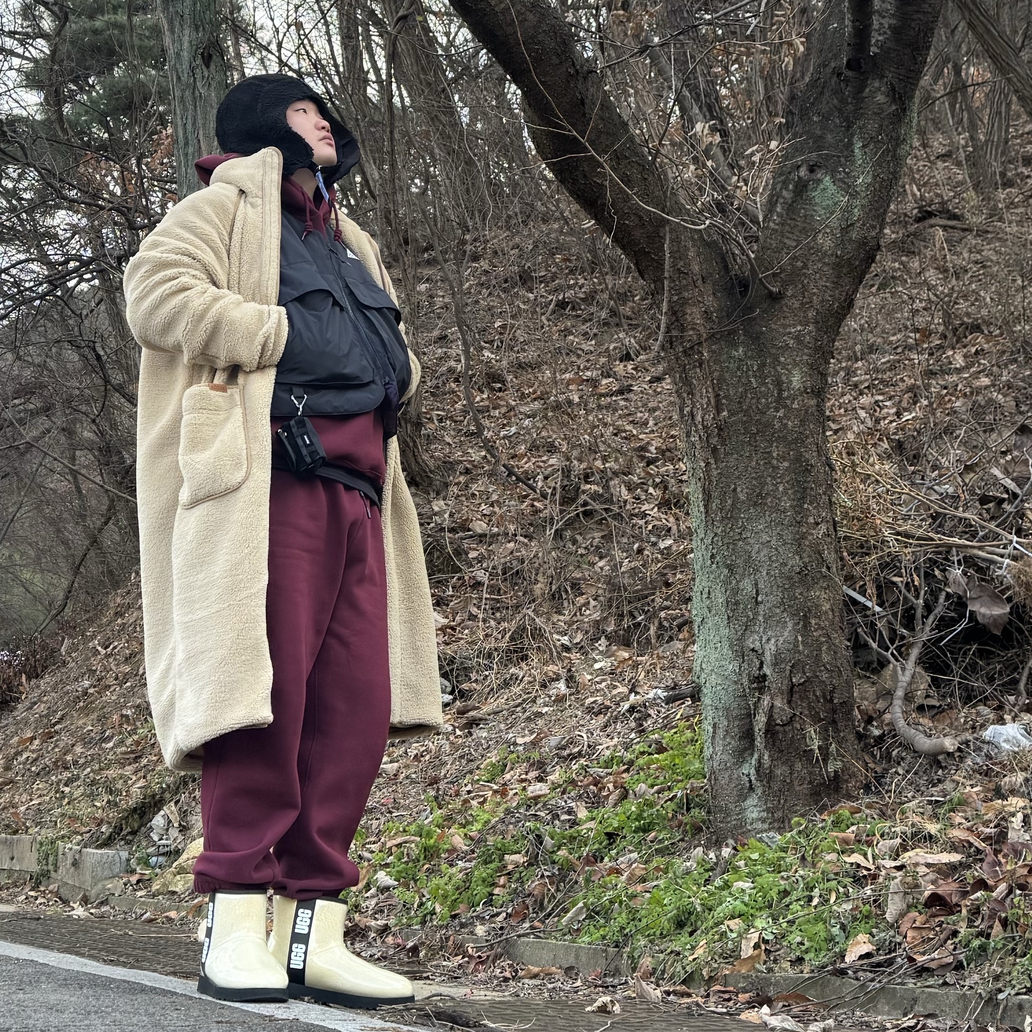 Supreme x The North Face Suede Base Camp Duffle Keychain Black - 23FW, (W) UGG Classic Clear Mini Boots Natural Black 착용 스타일