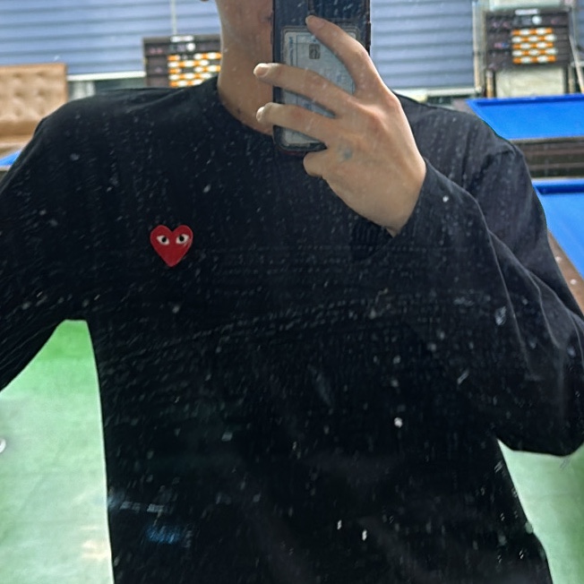 Play Comme des Garcons LS T-Shirt Black 착용 스타일