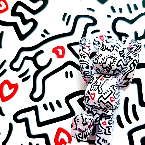Bearbrick x Shareef 2 100% & 400% Set, Bearbrick Keith Haring #8 100% & 400% Set 착용 스타일 - 5