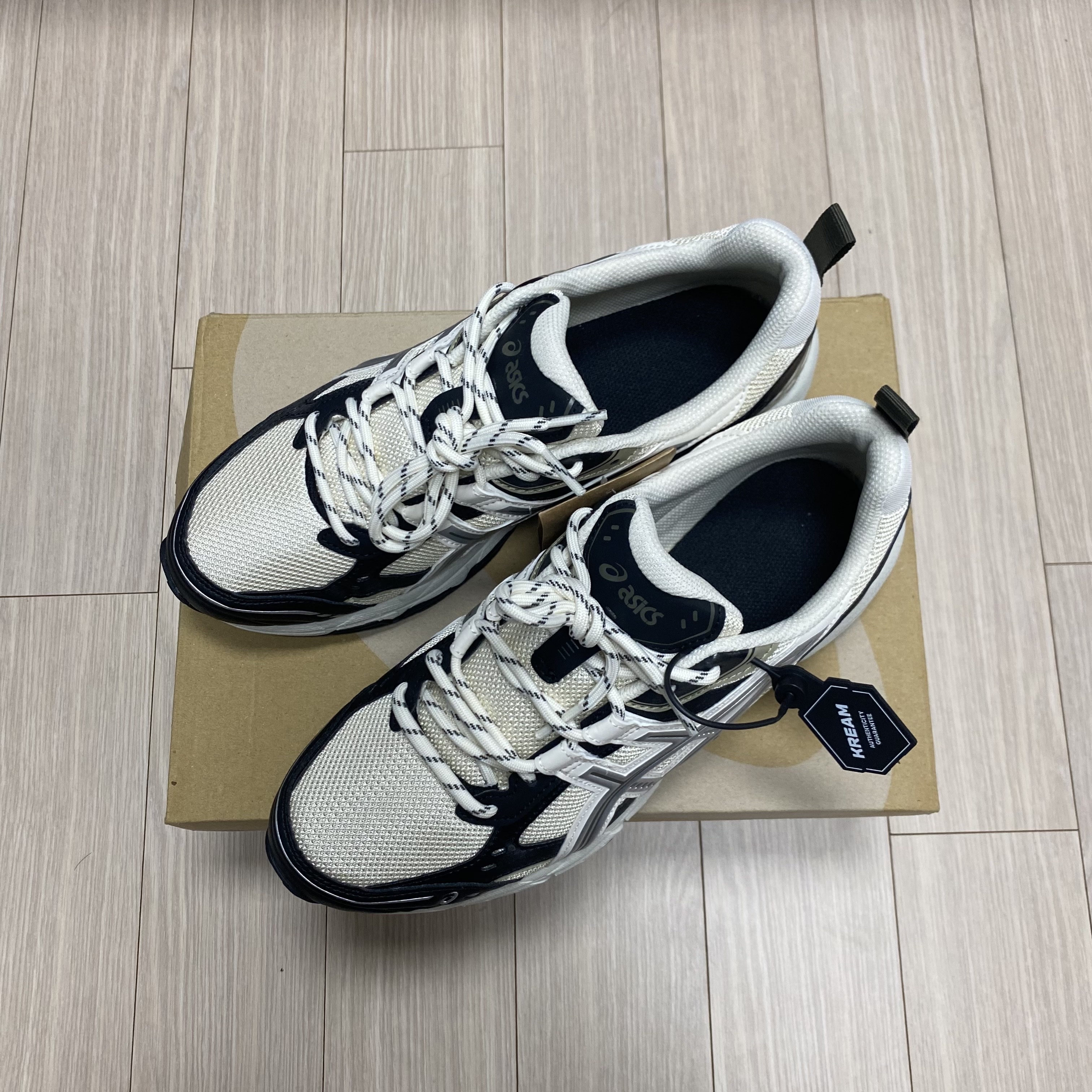 Asics Gel-Nunobiki Cream Dark Olive 착용 스타일 - 2